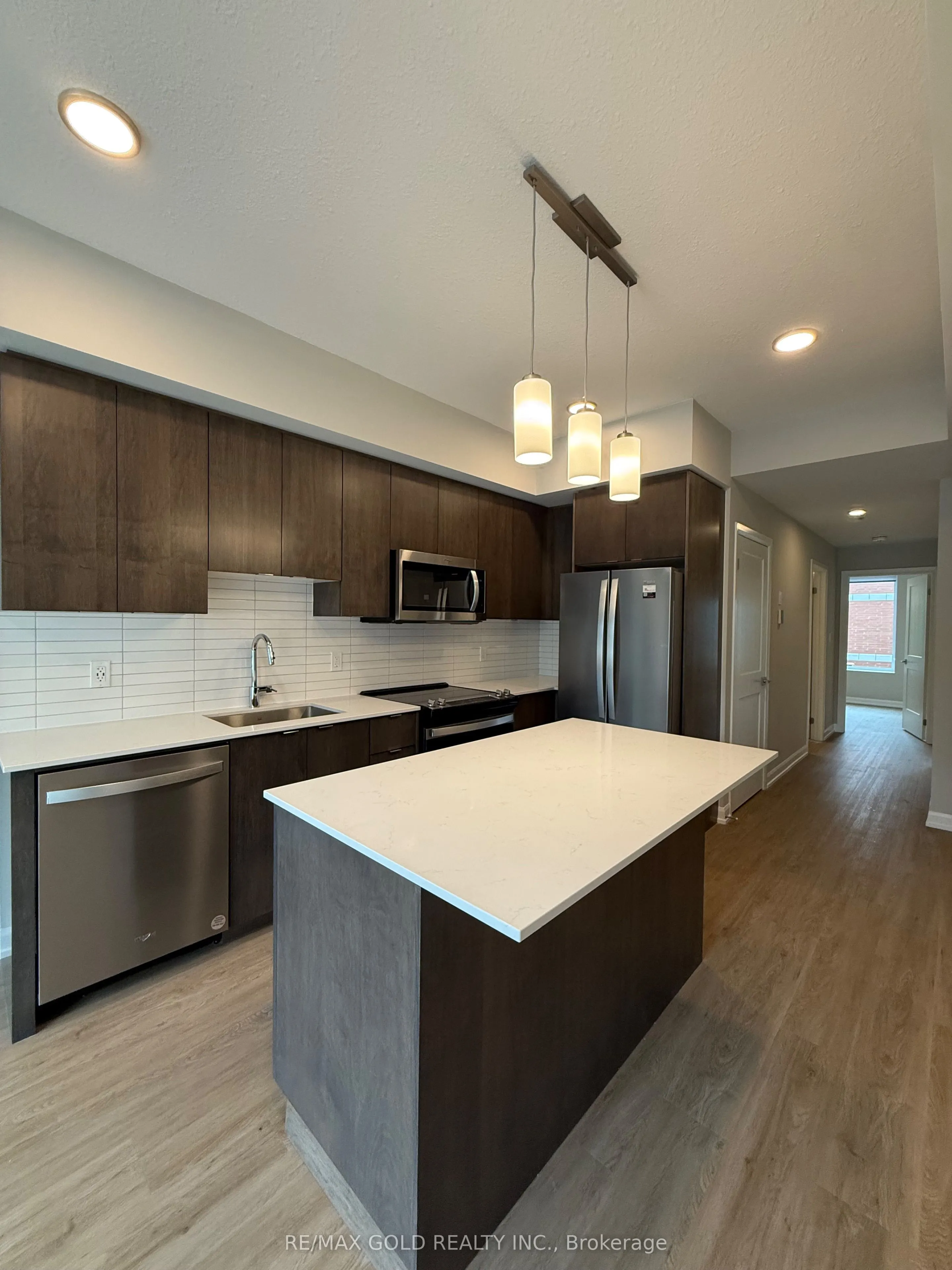 708 Woolwich Street, #210
