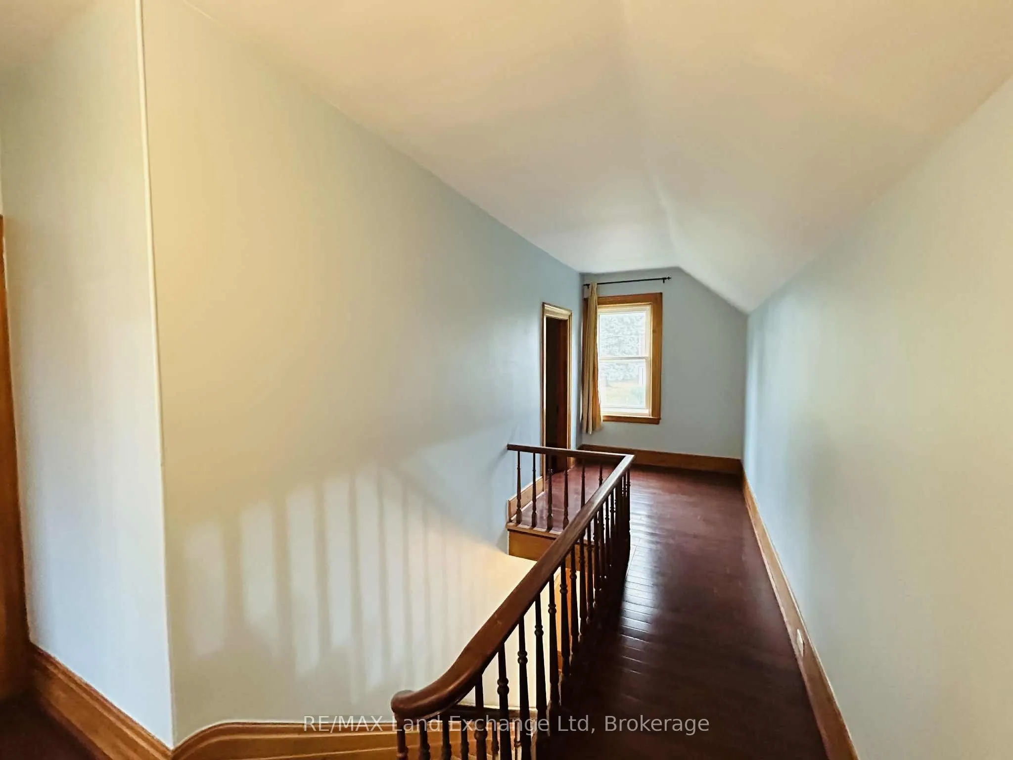 81 Patrick Street E