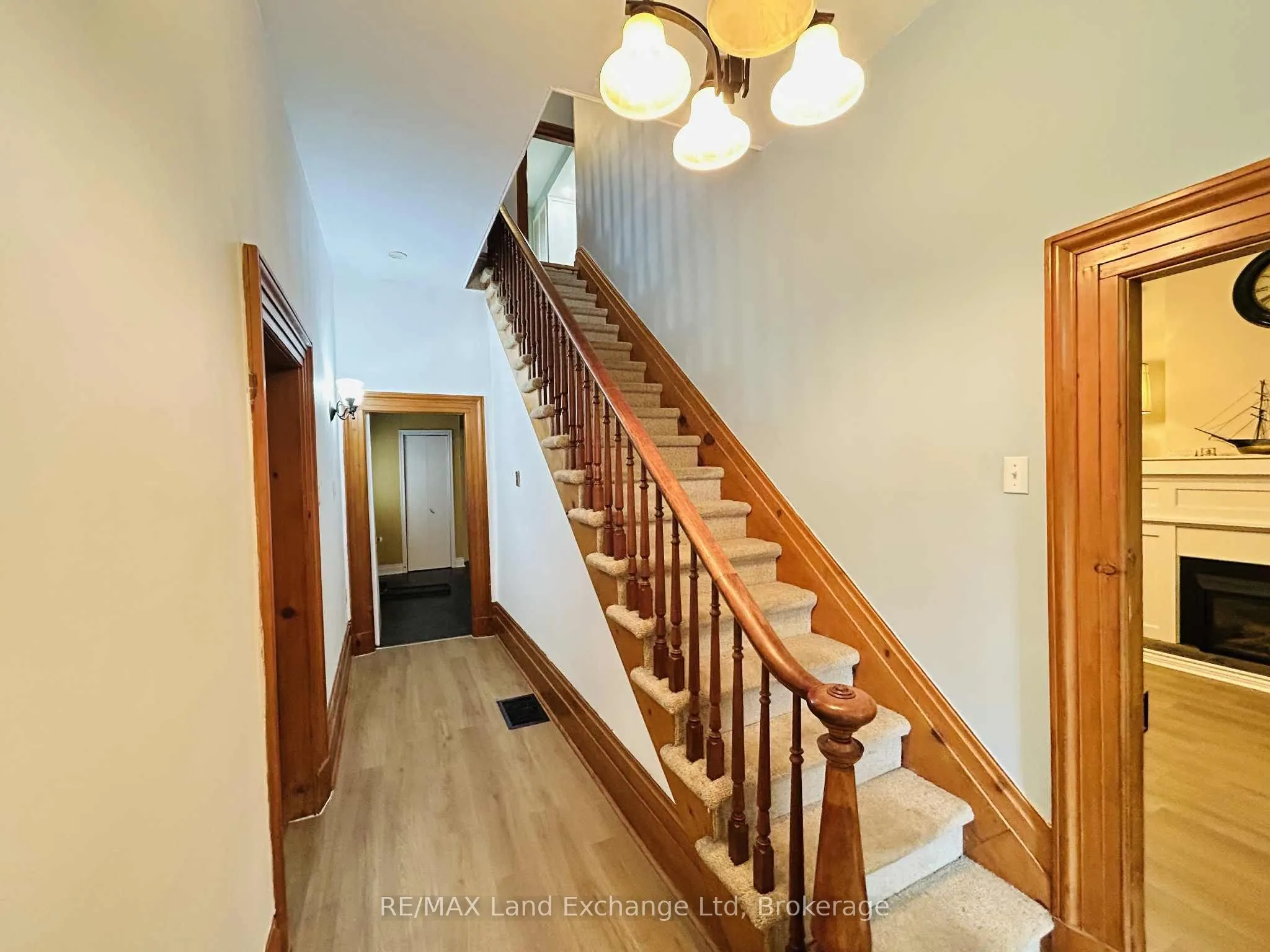 81 Patrick Street E