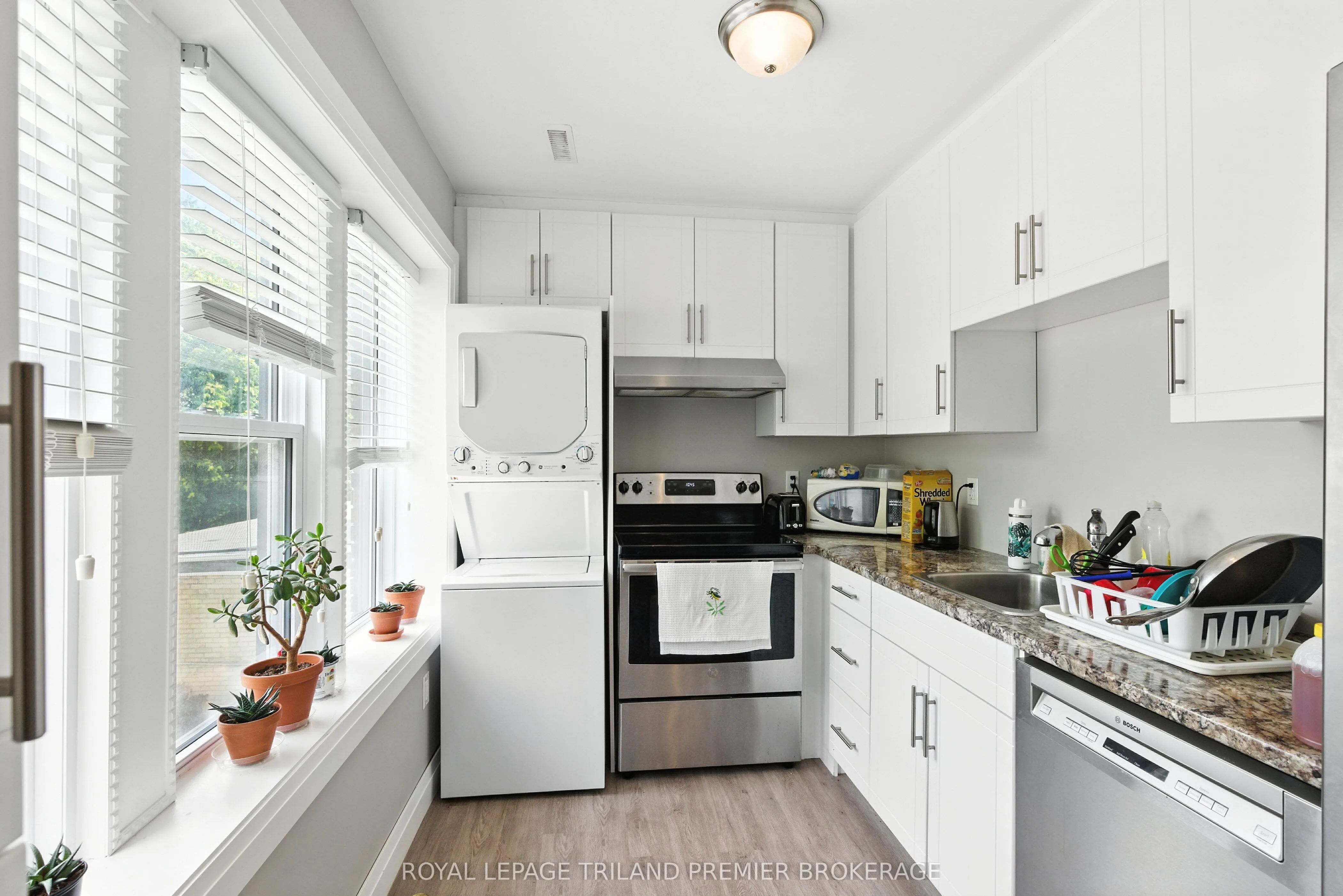 636 Queens Avenue