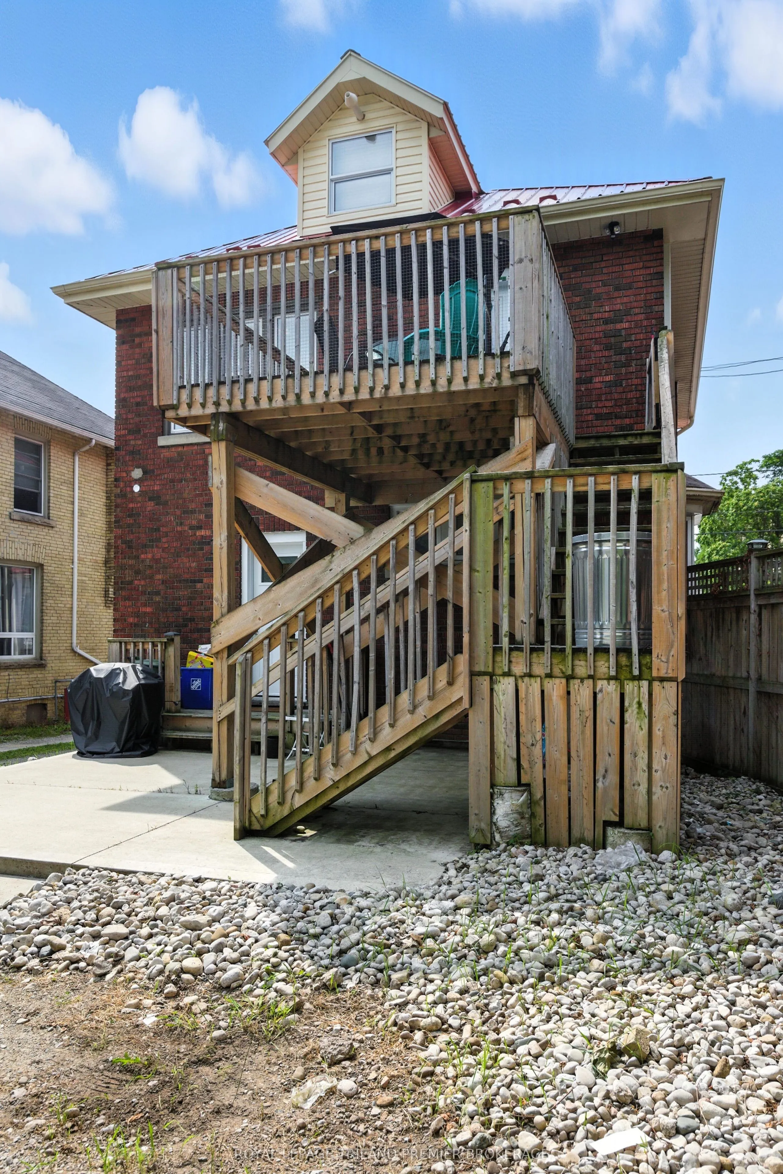 636 Queens Avenue