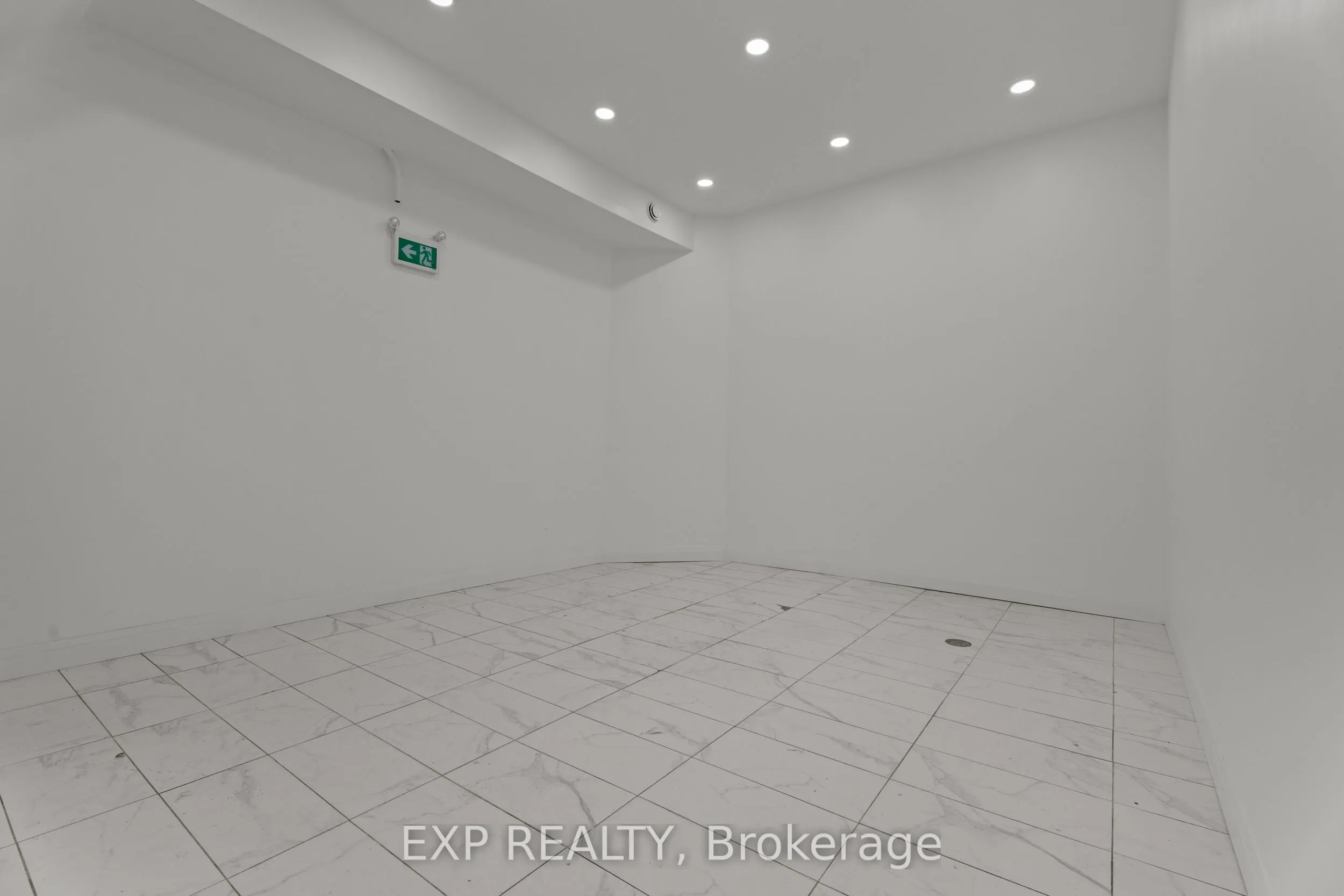 93 John Street S, #1