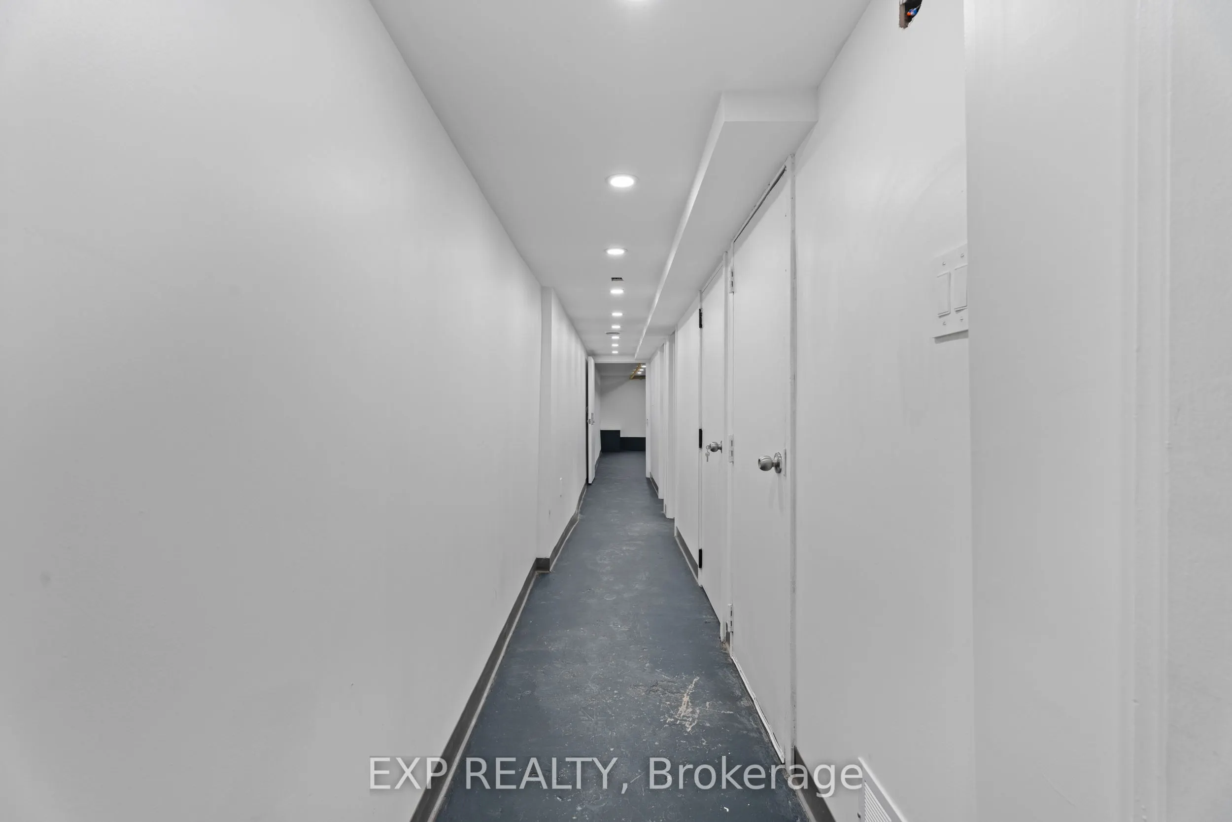 93 John Street S, #1