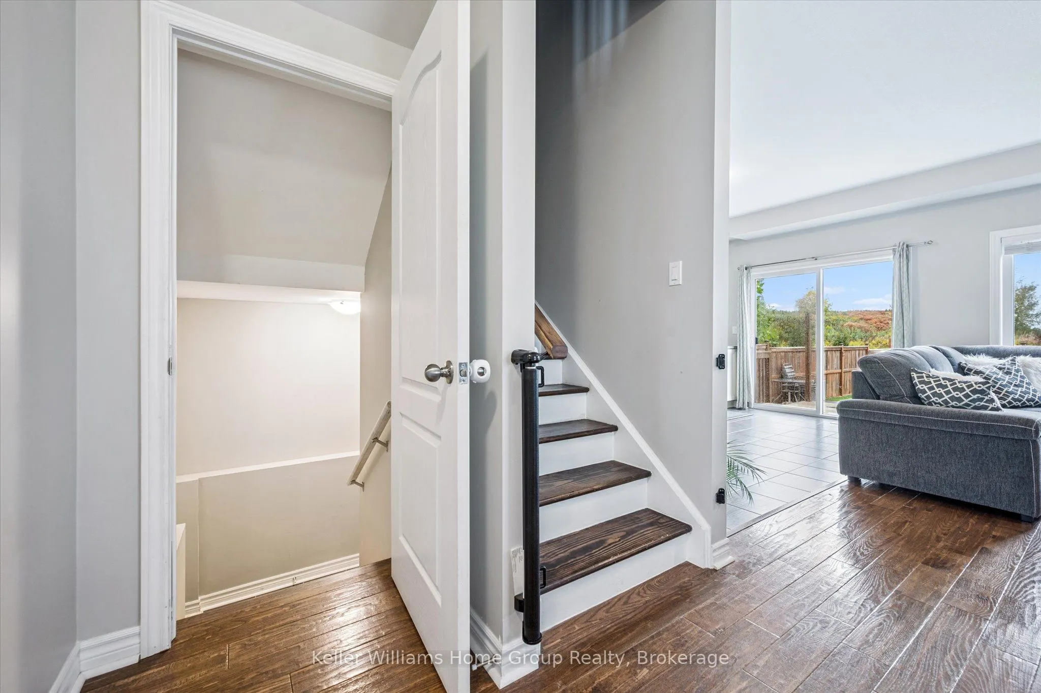 151 COURTNEY Street