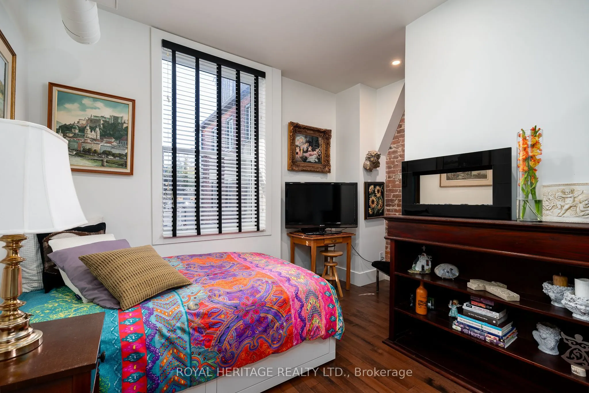 269 Front Street