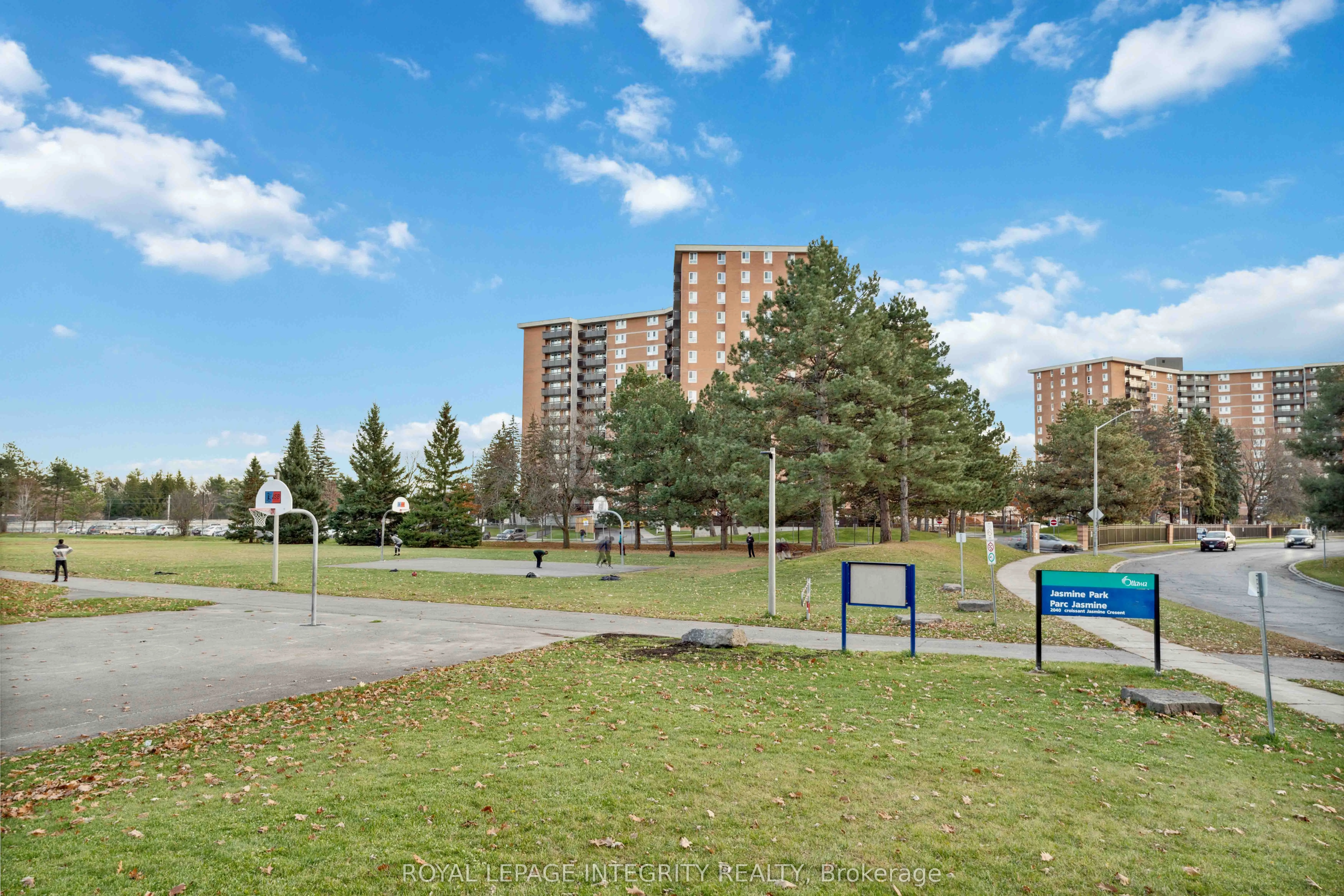 2000 Jasmine Crescent, #408
