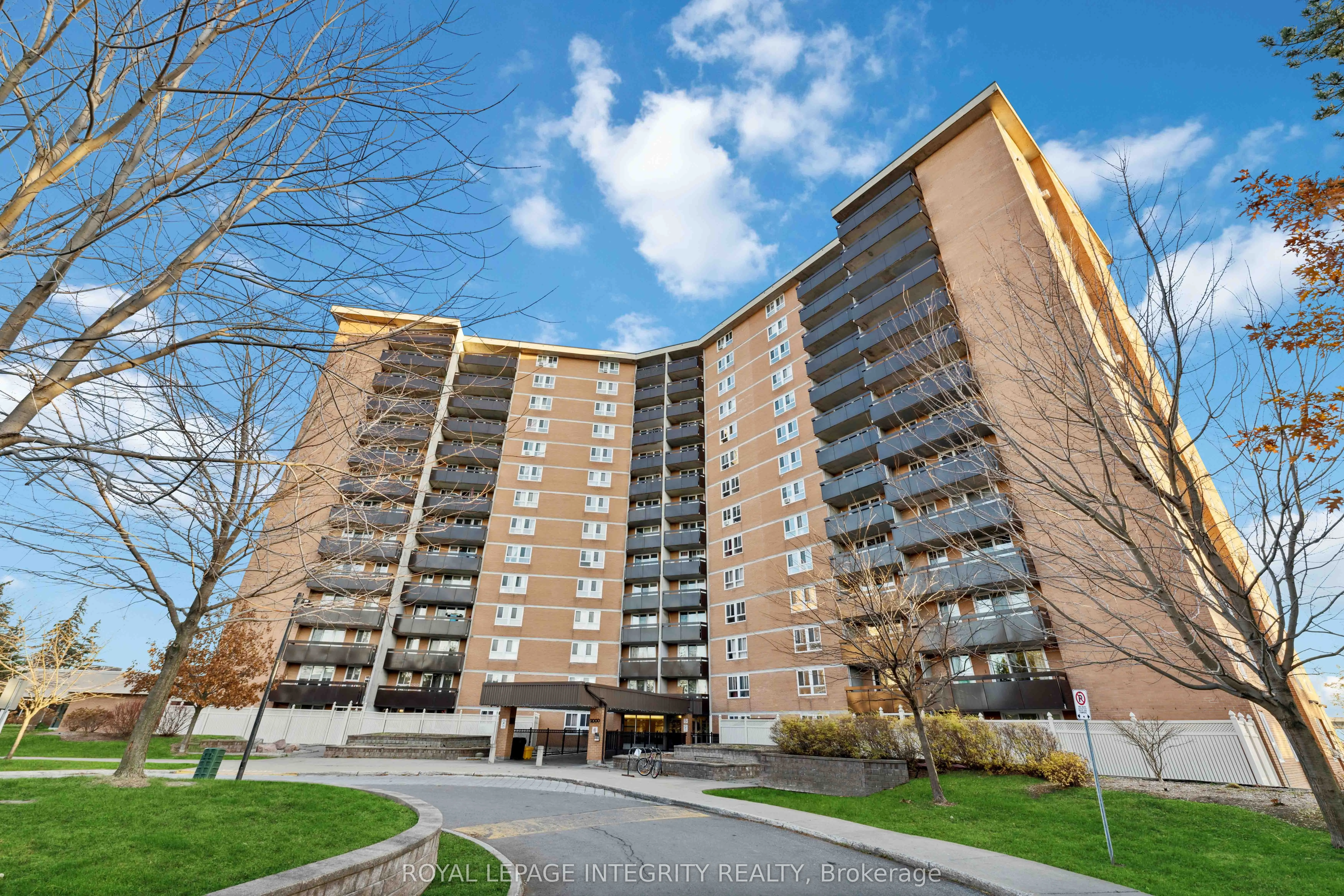 2000 Jasmine Crescent, #408
