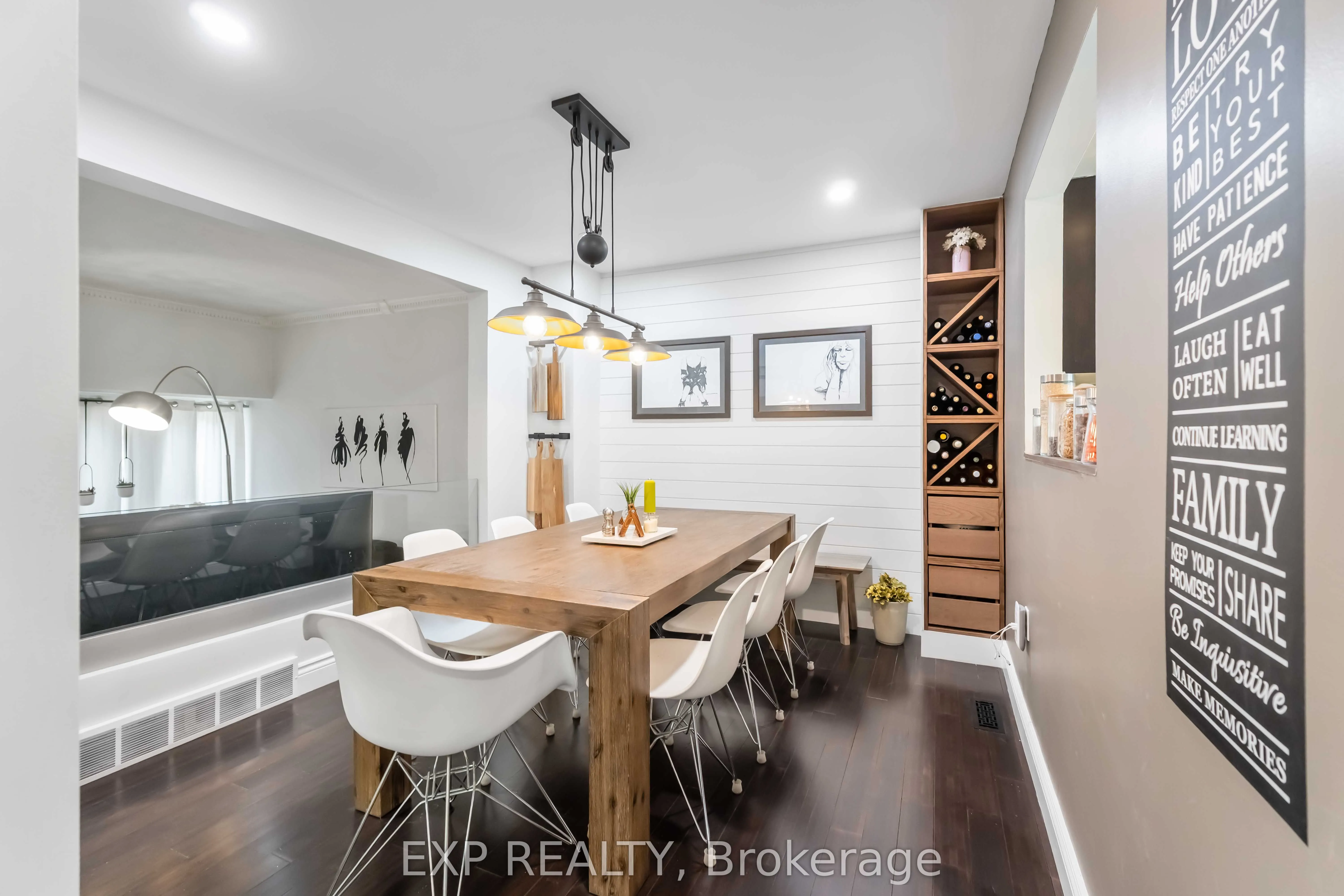 72 Stone Church Road W