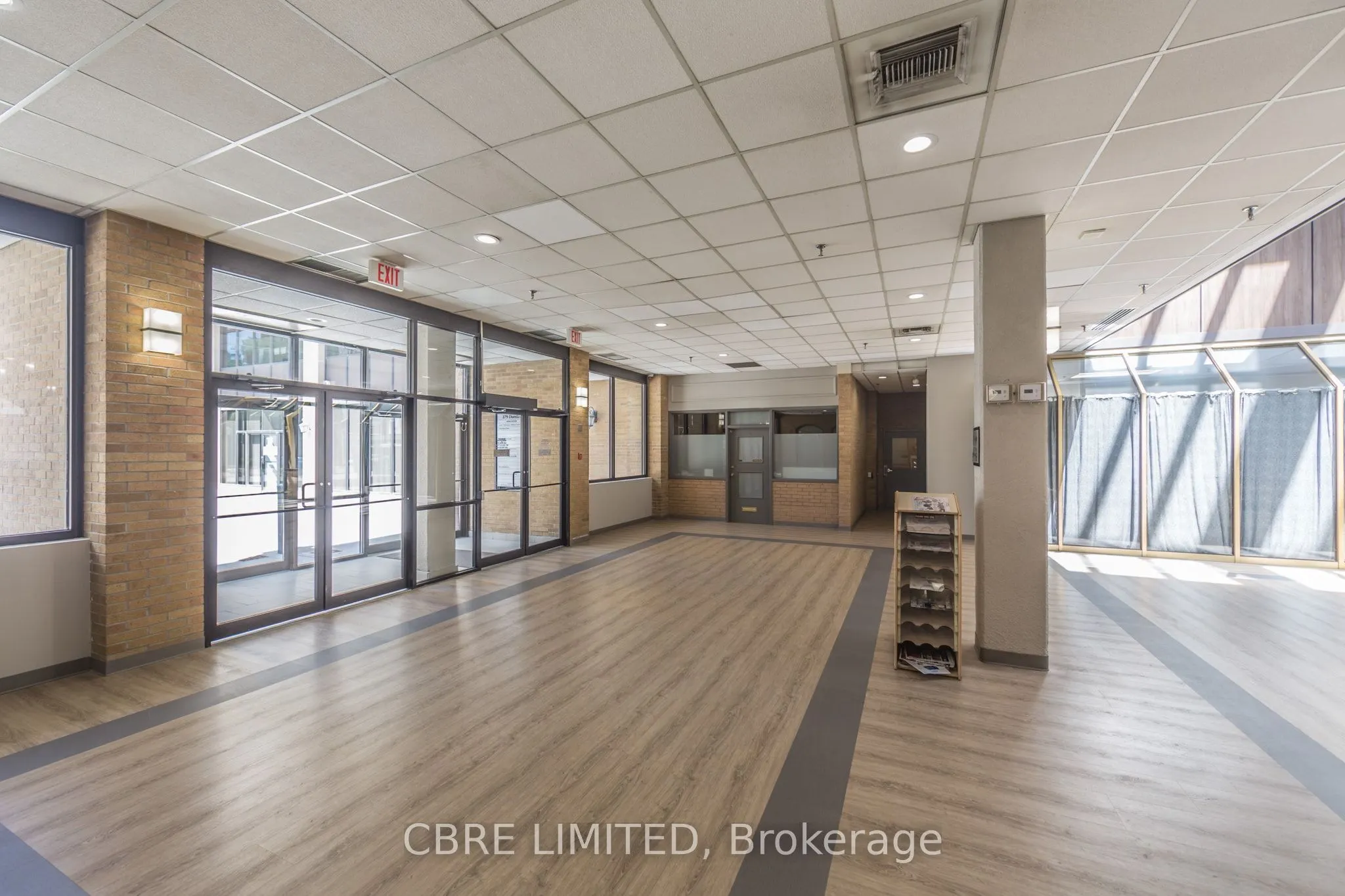 379 Dundas Street, #104-106