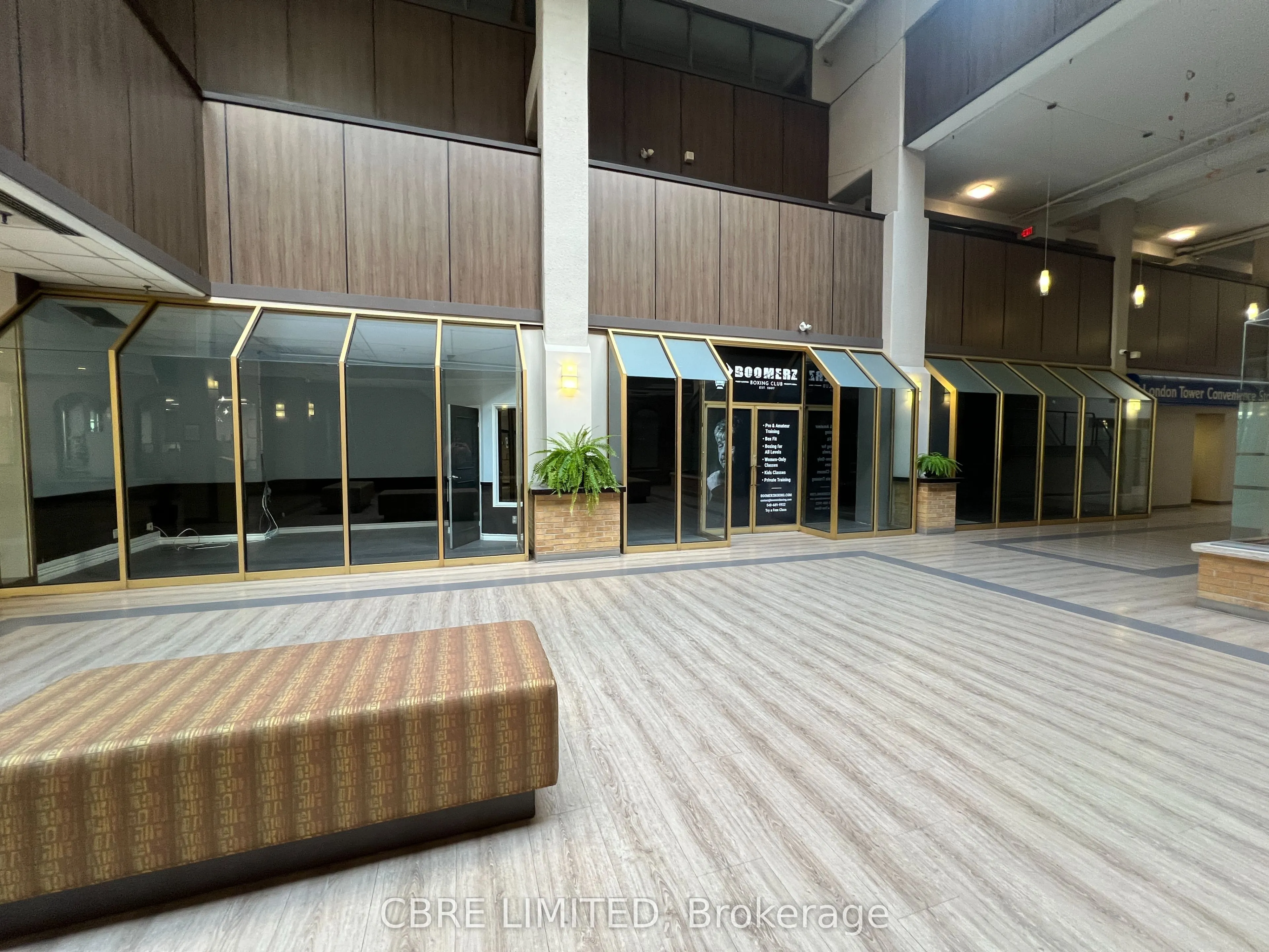 379 Dundas Street, #104-106