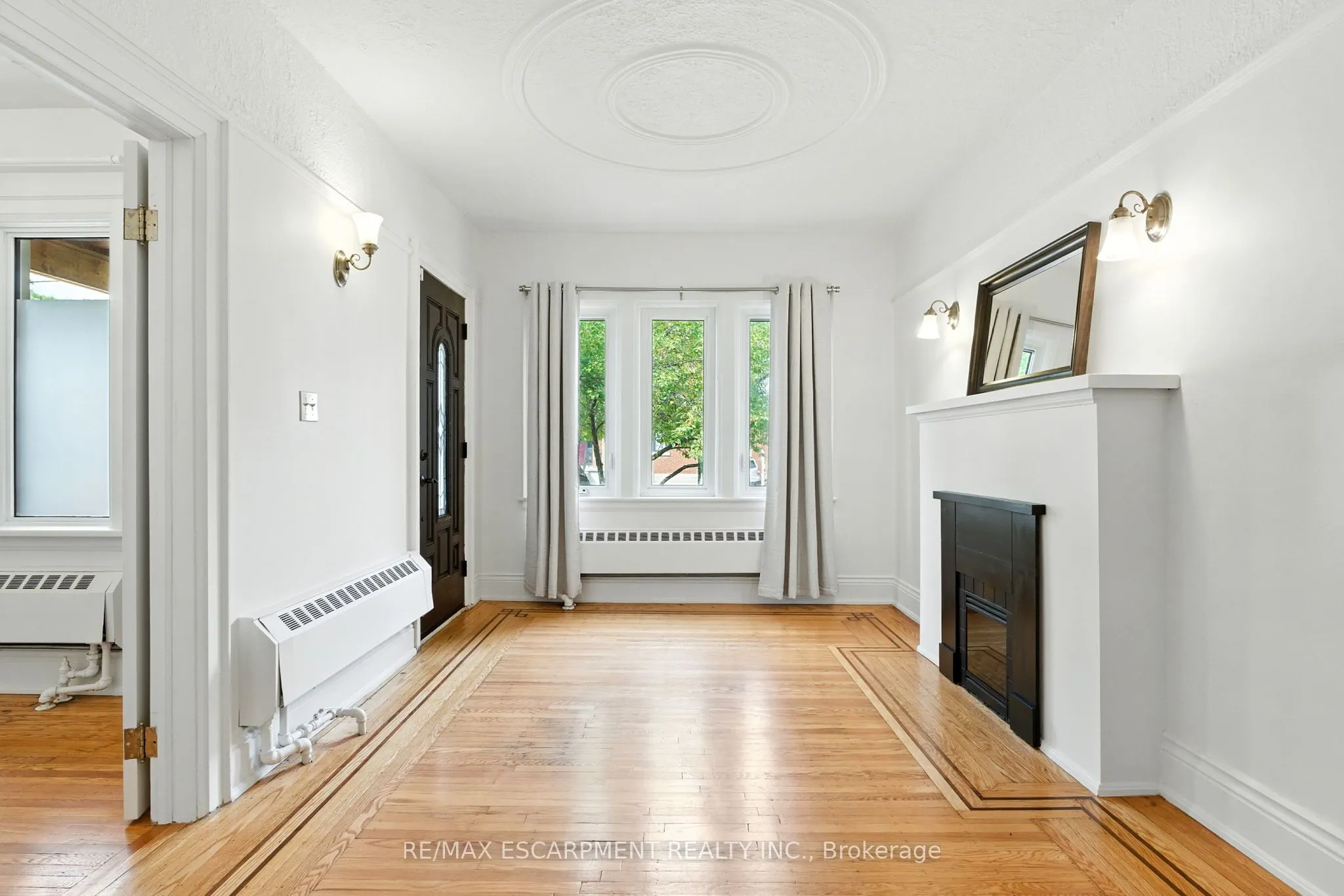 57 Highcliffe Avenue