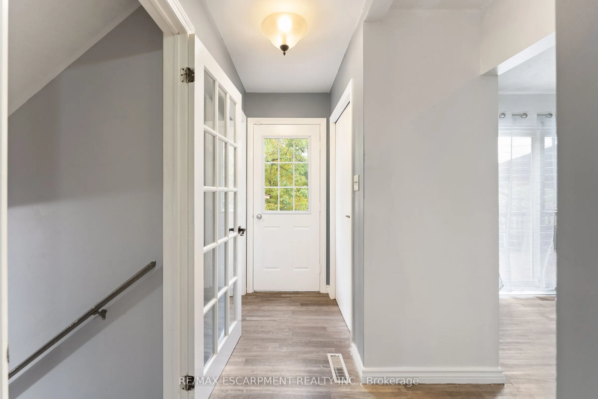 425 Greenhill Avenue
