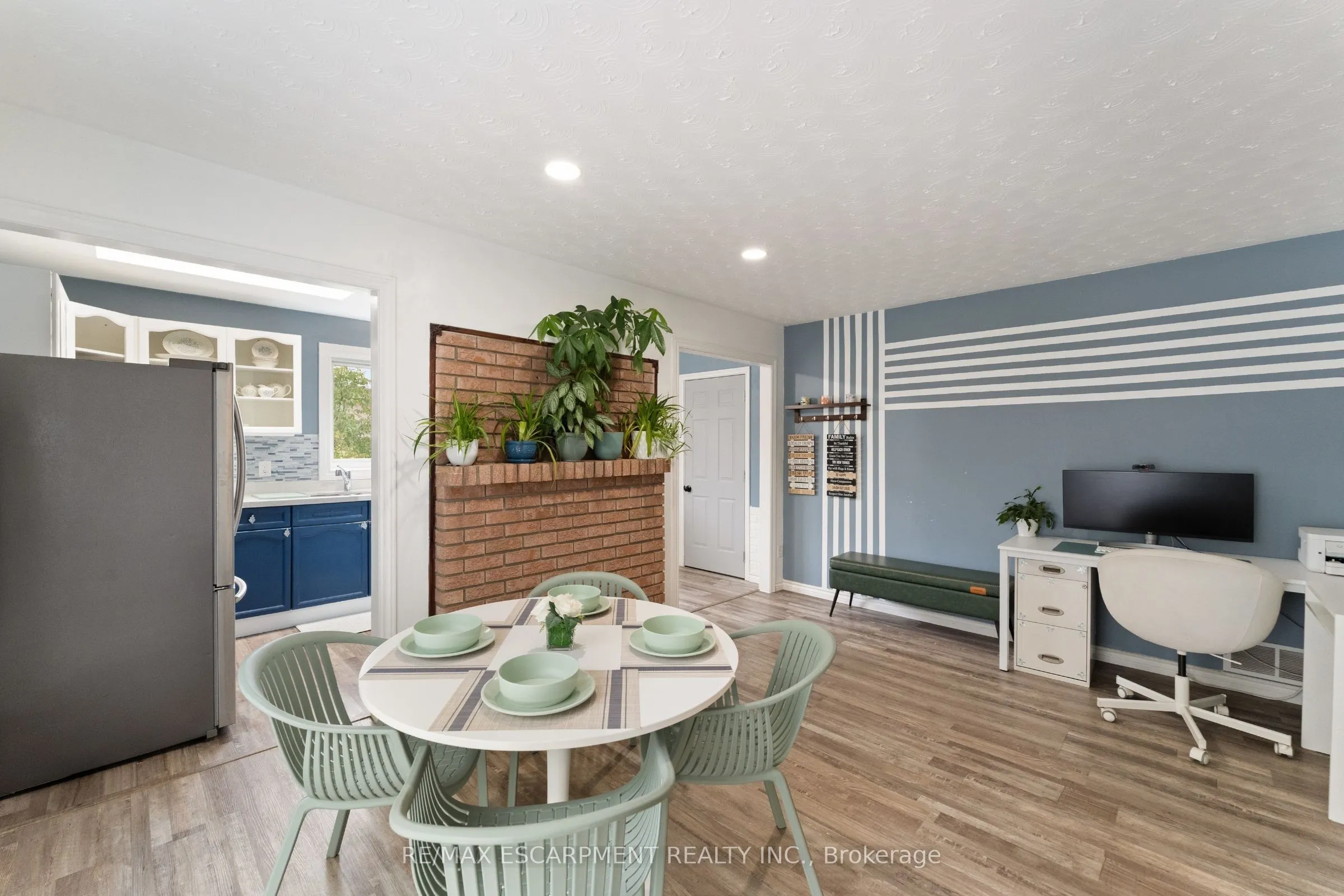 425 Greenhill Avenue