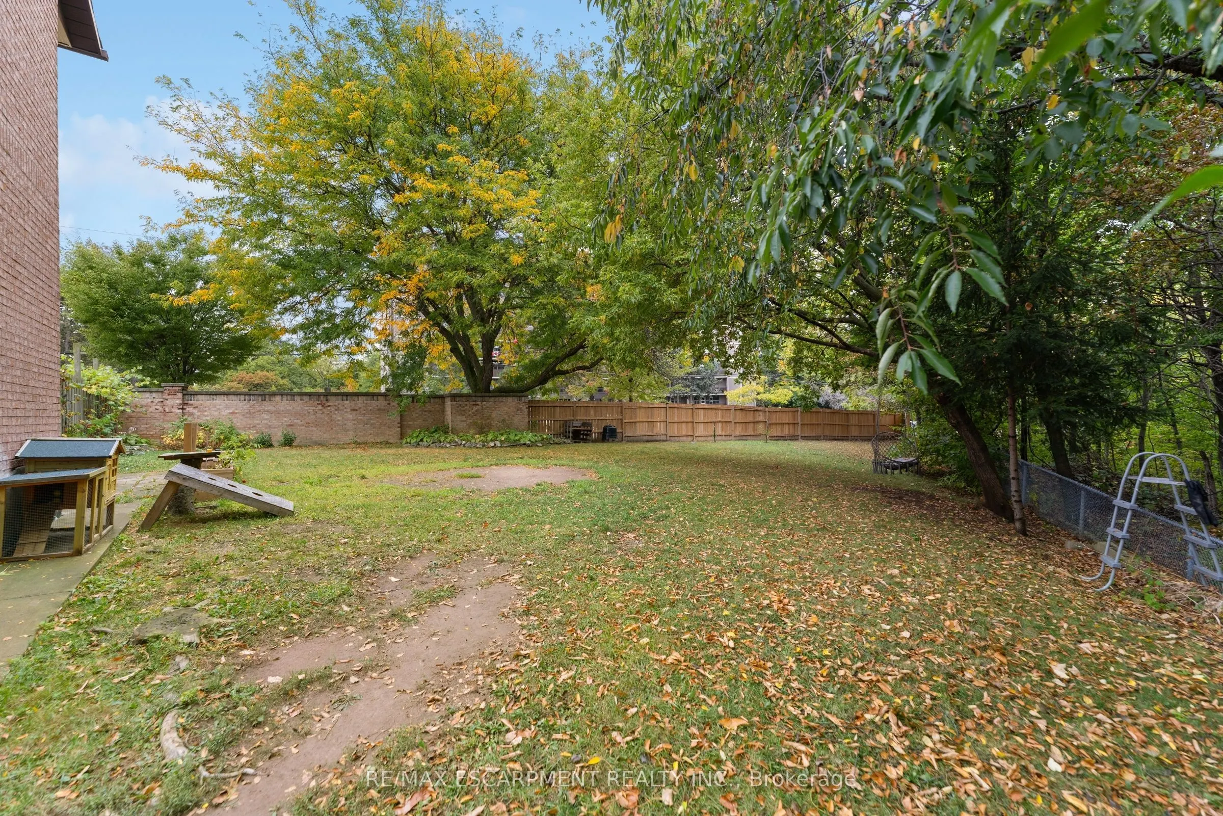 425 Greenhill Avenue