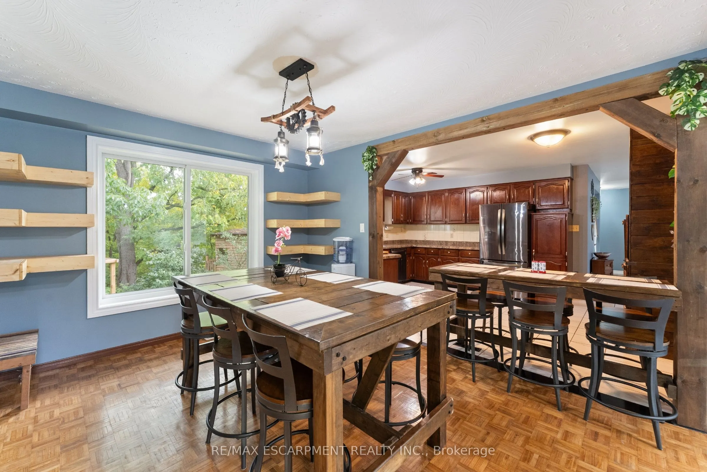 425 Greenhill Avenue