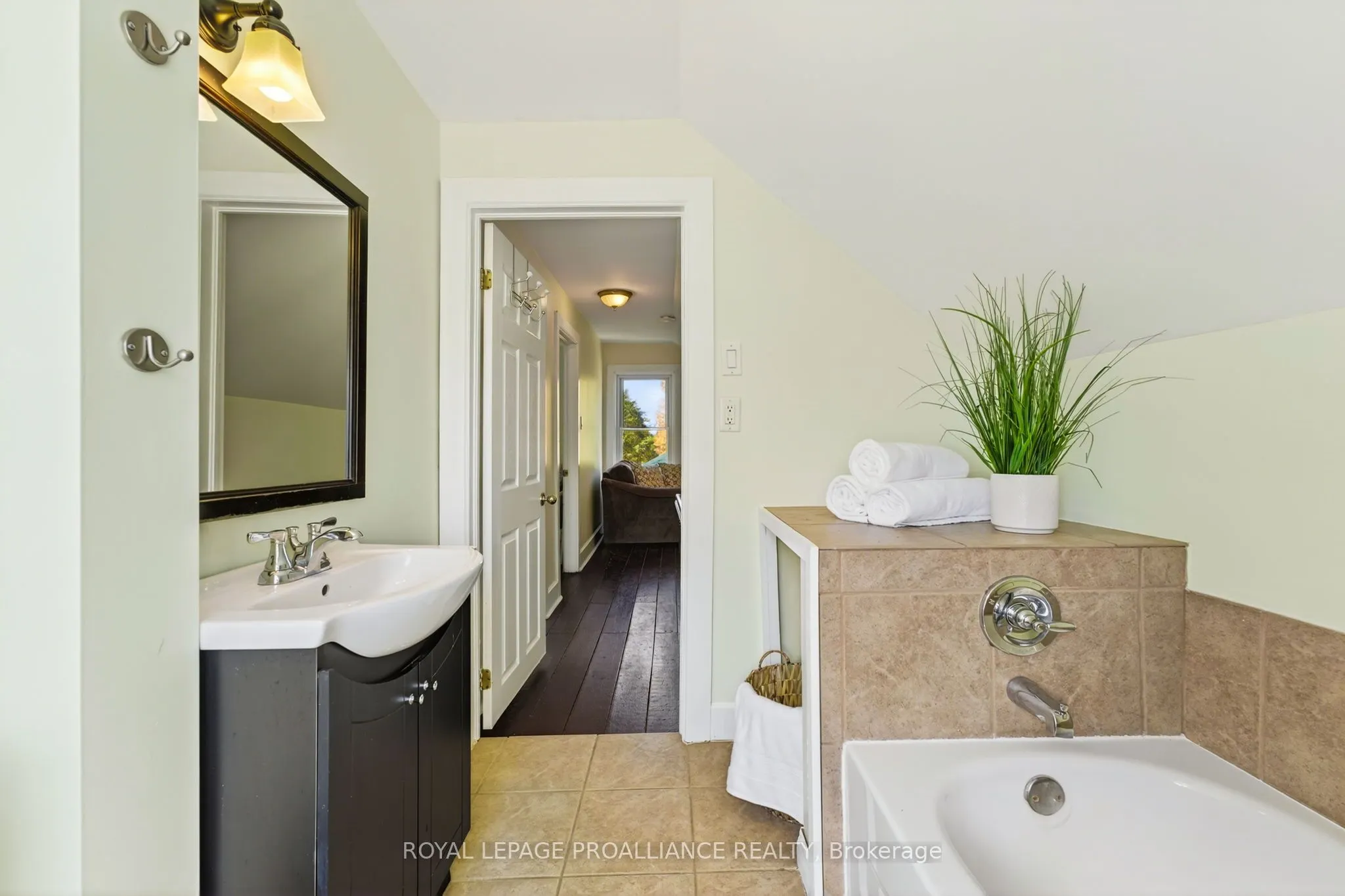 1103 Cronk Road