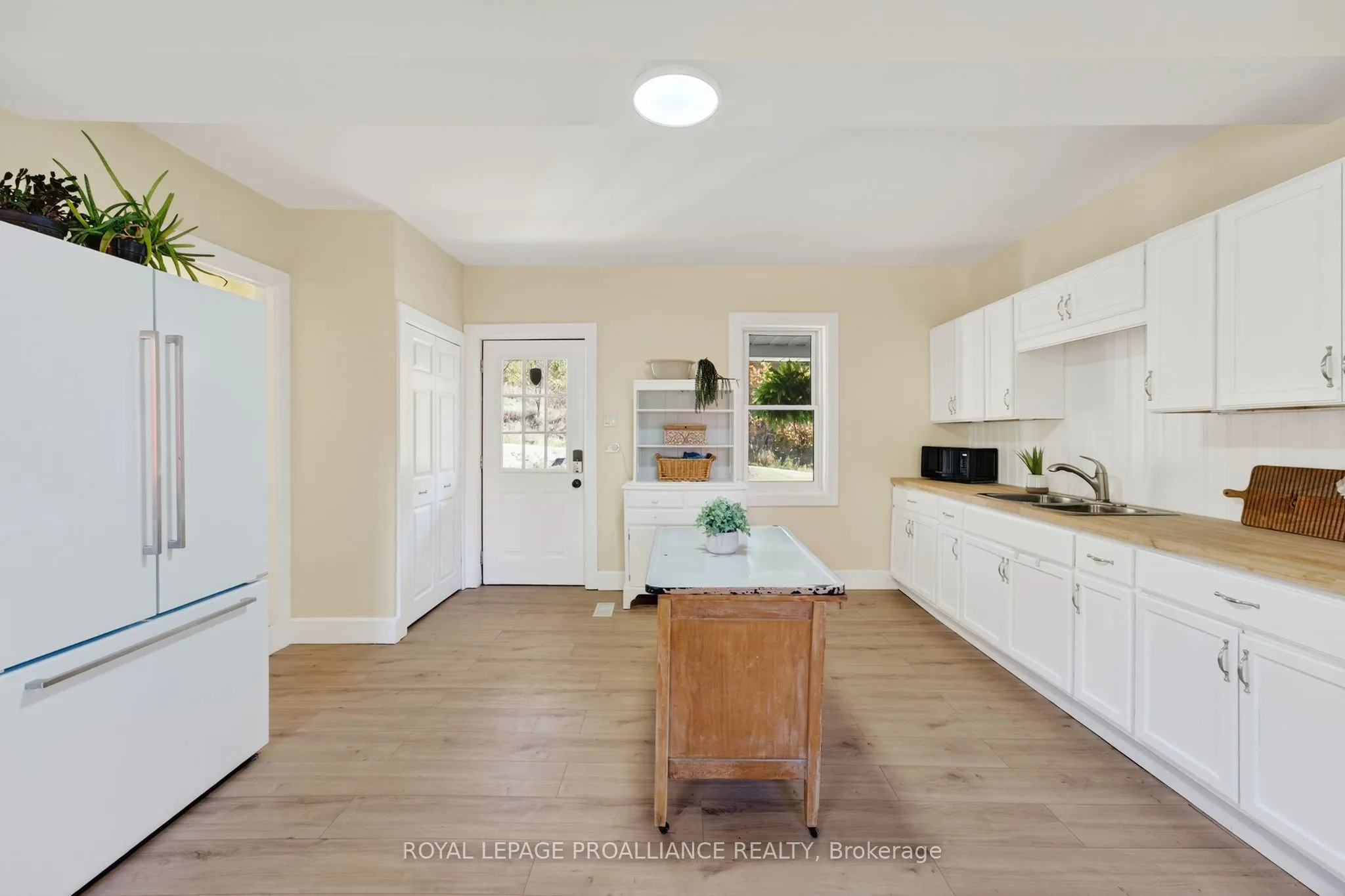 1103 Cronk Road