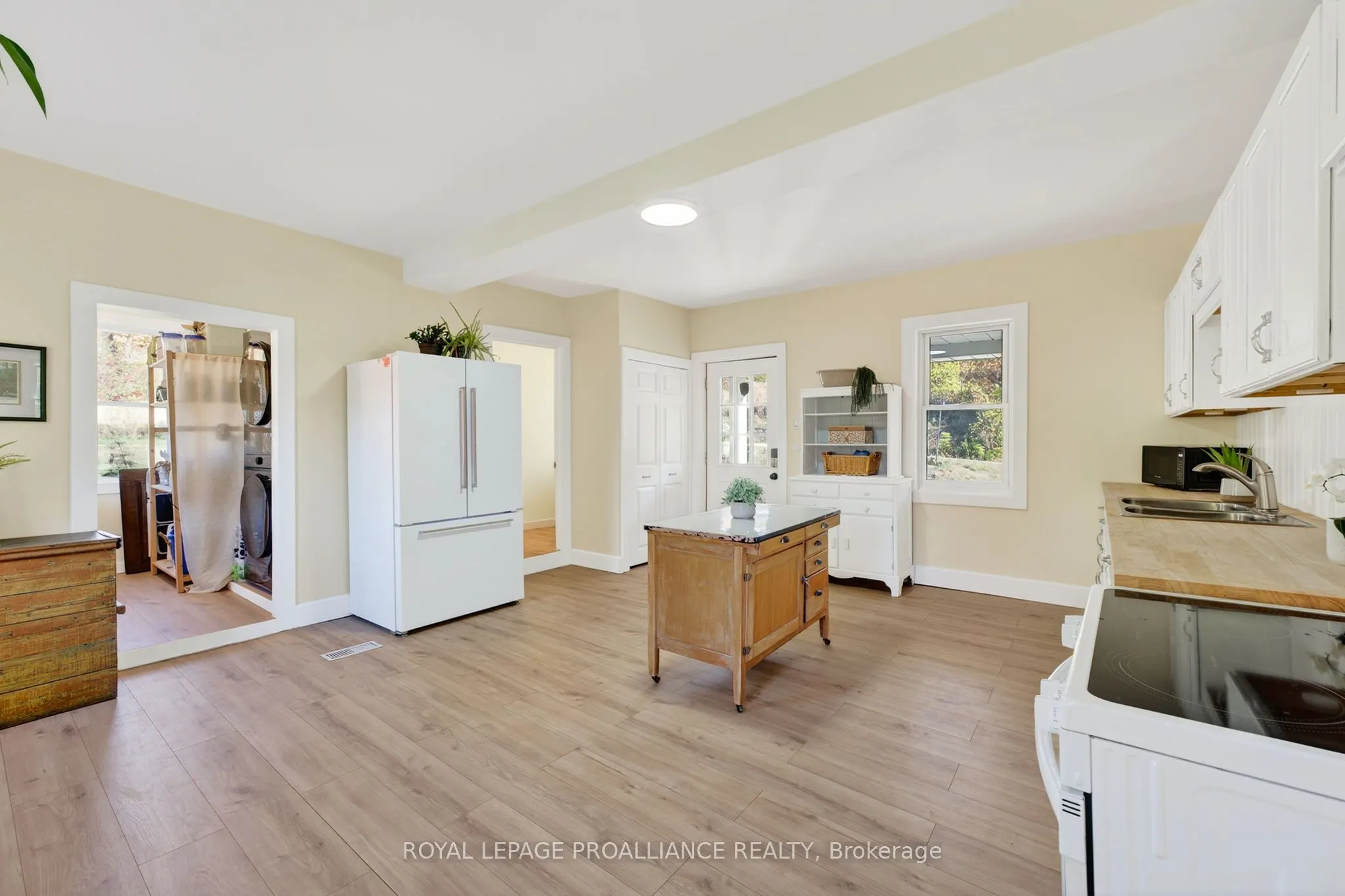 1103 Cronk Road