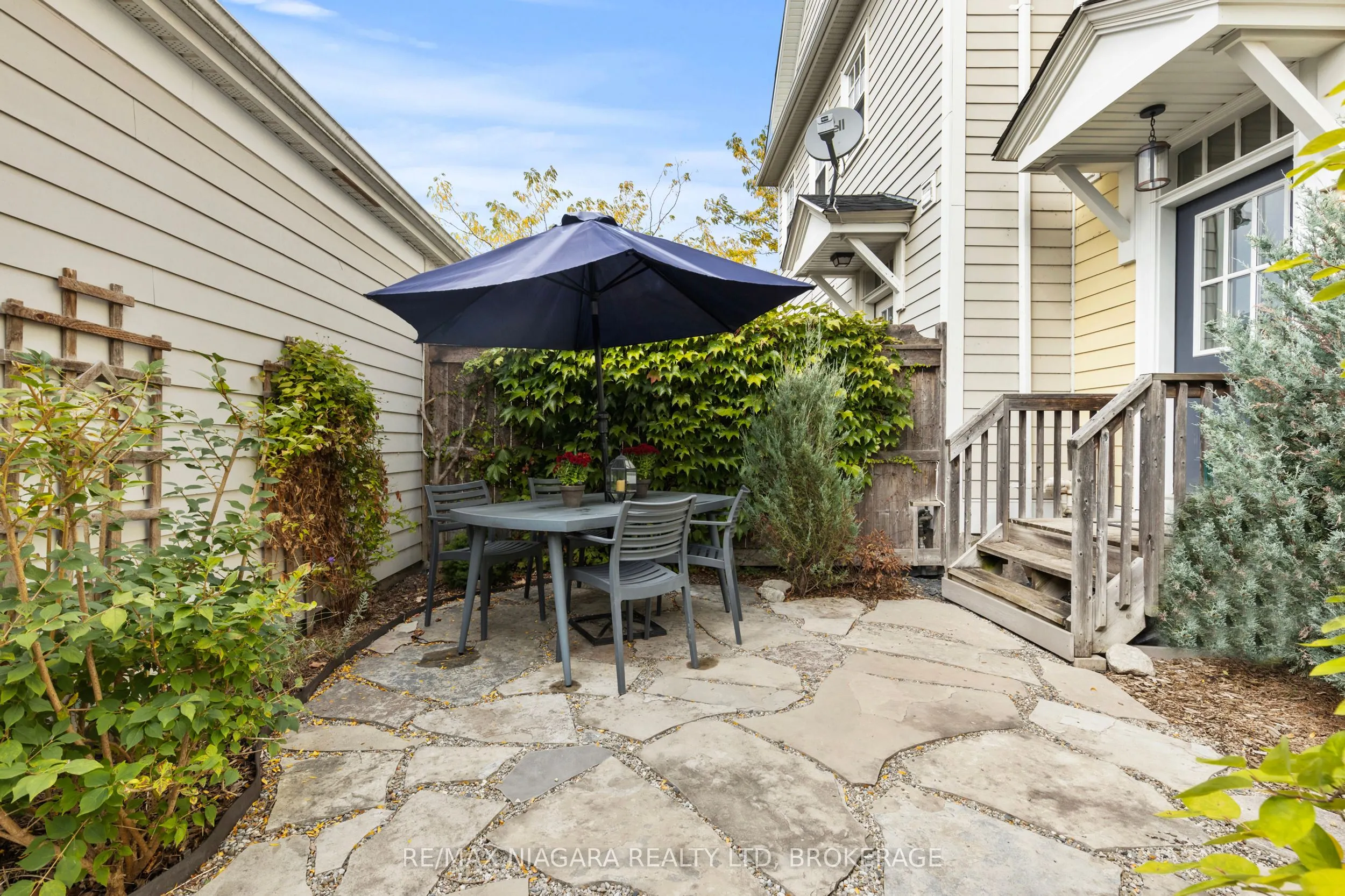 3 BLACKBIRD Street