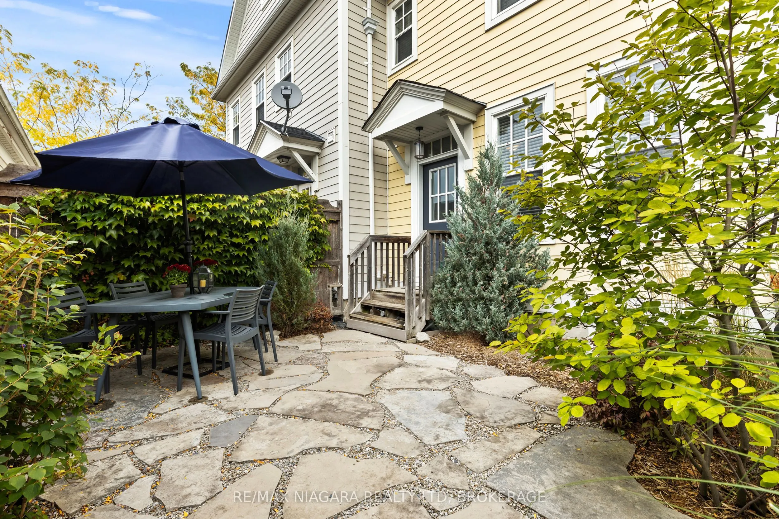 3 BLACKBIRD Street