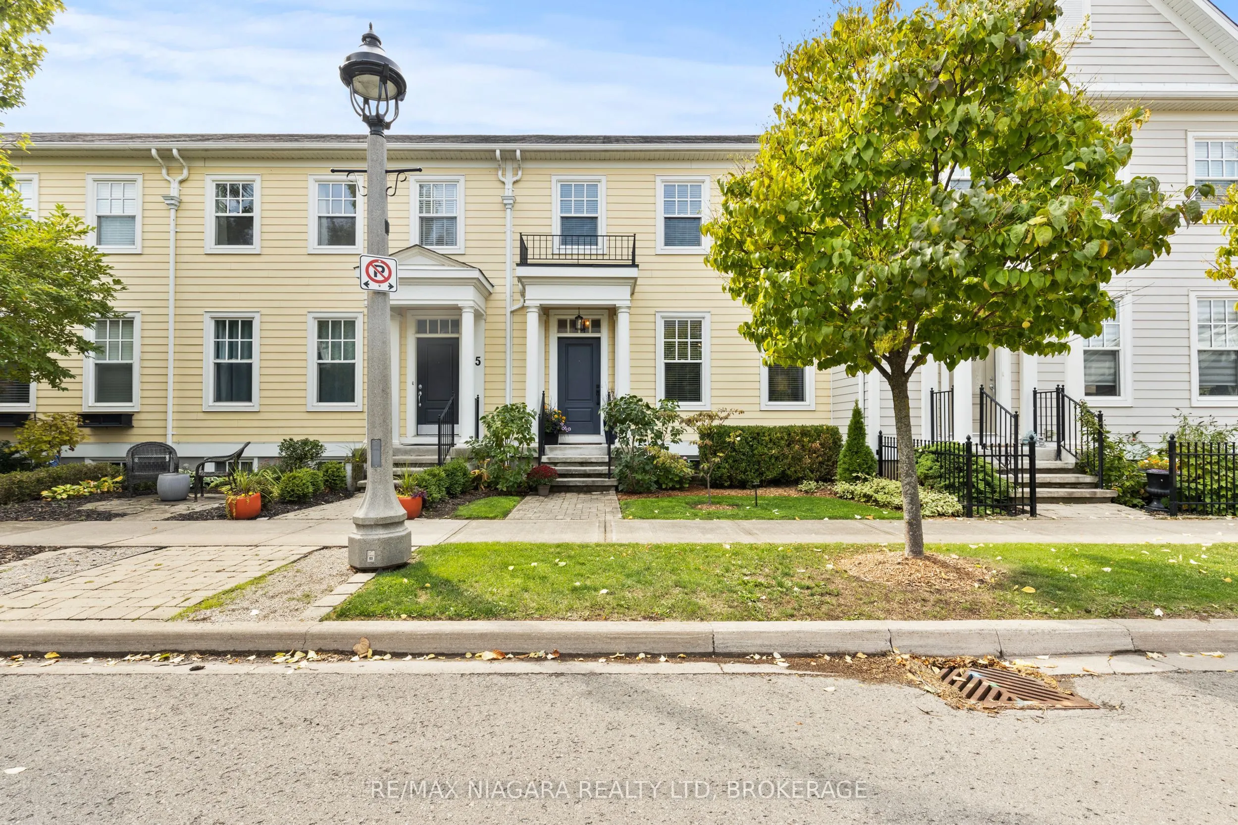3 BLACKBIRD Street