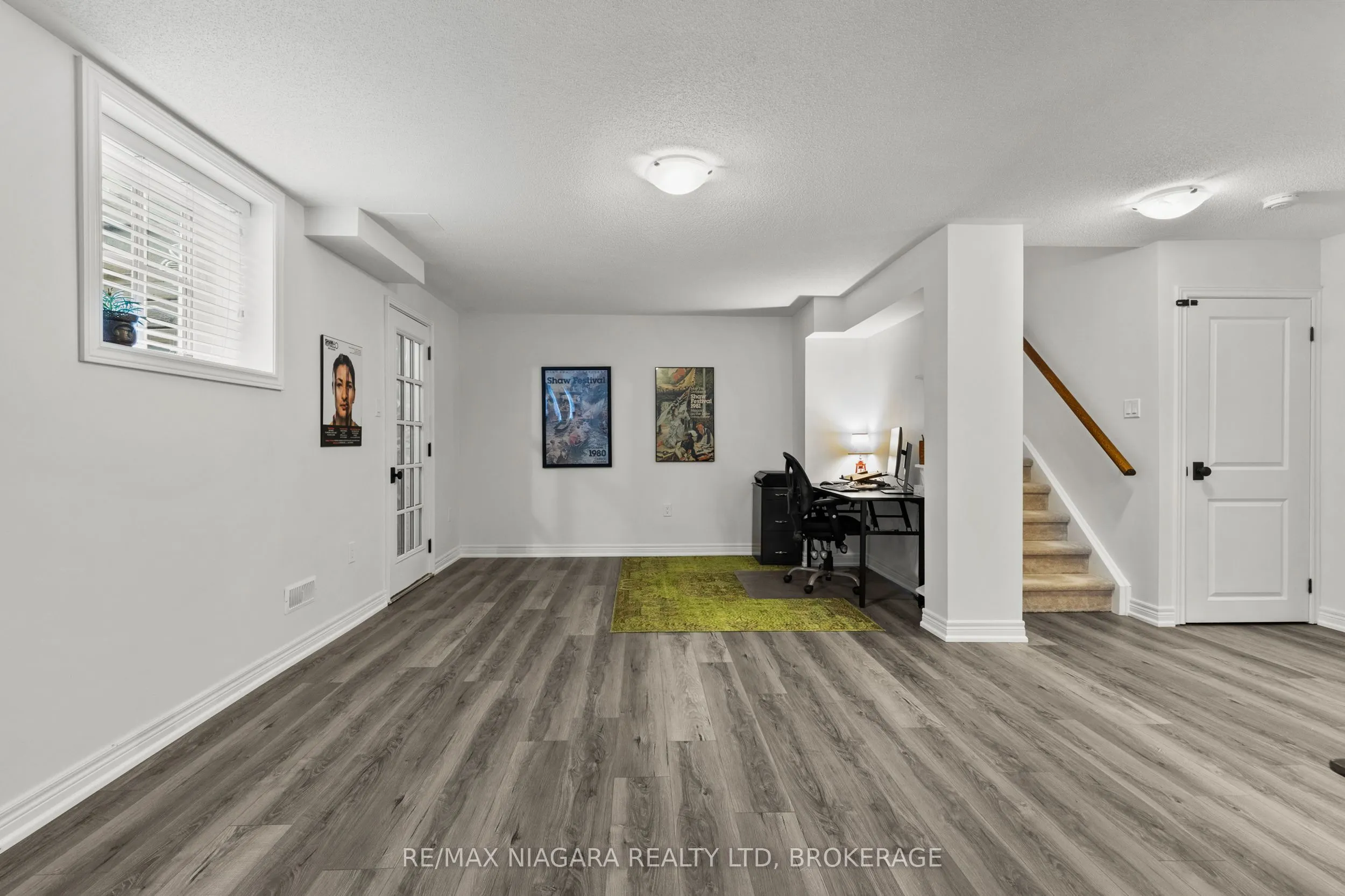 3 BLACKBIRD Street