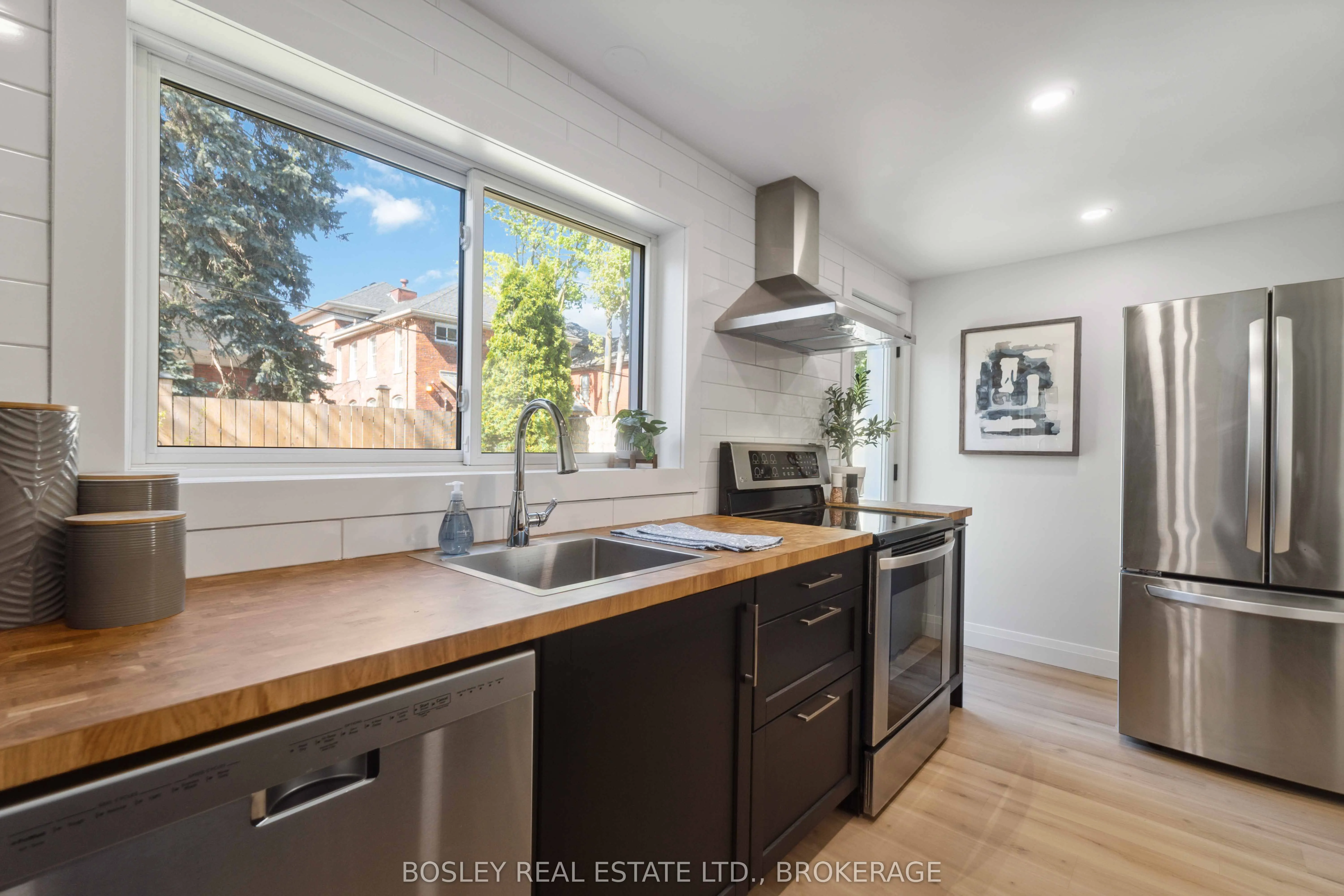 11 Gerrard Street