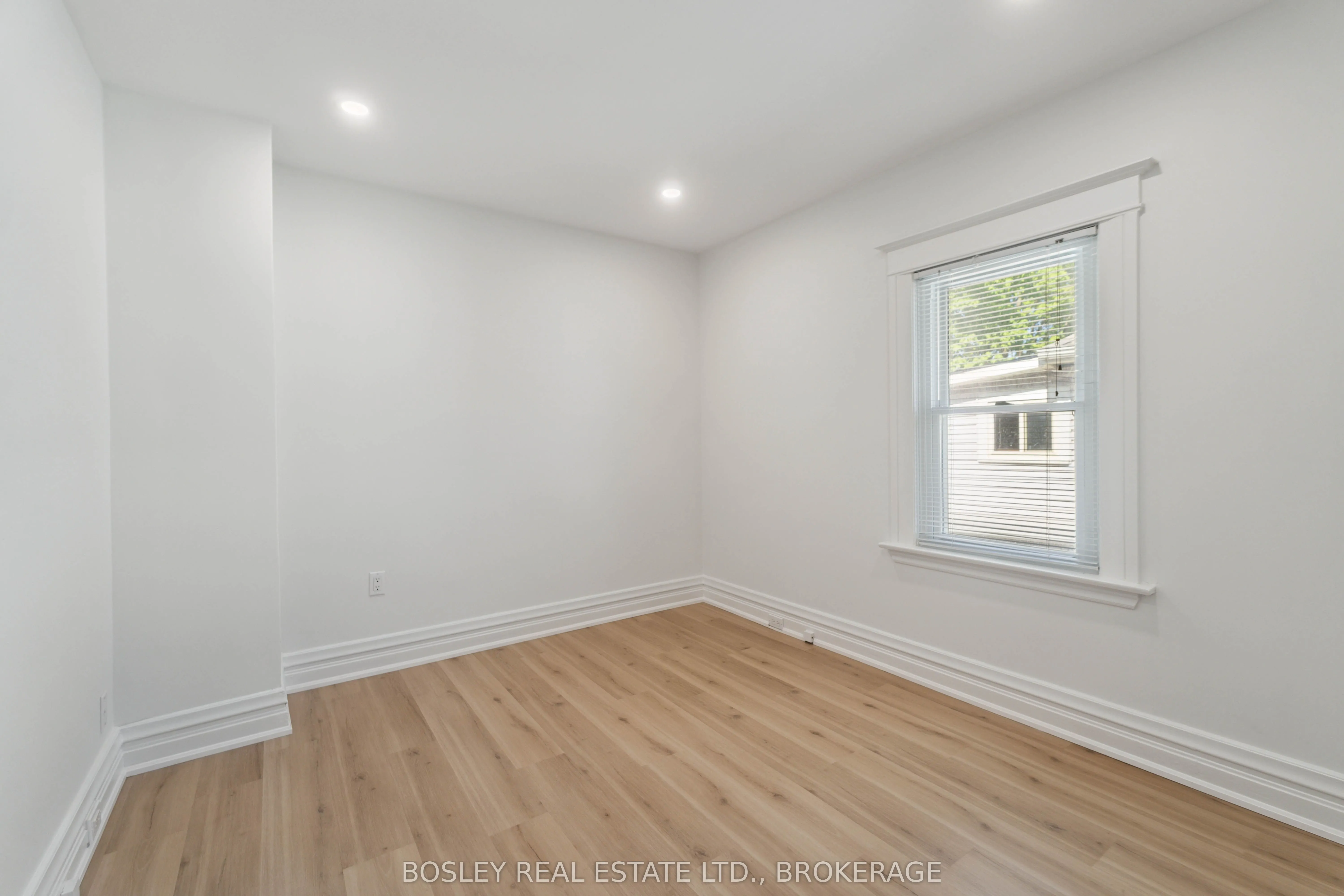 11 Gerrard Street