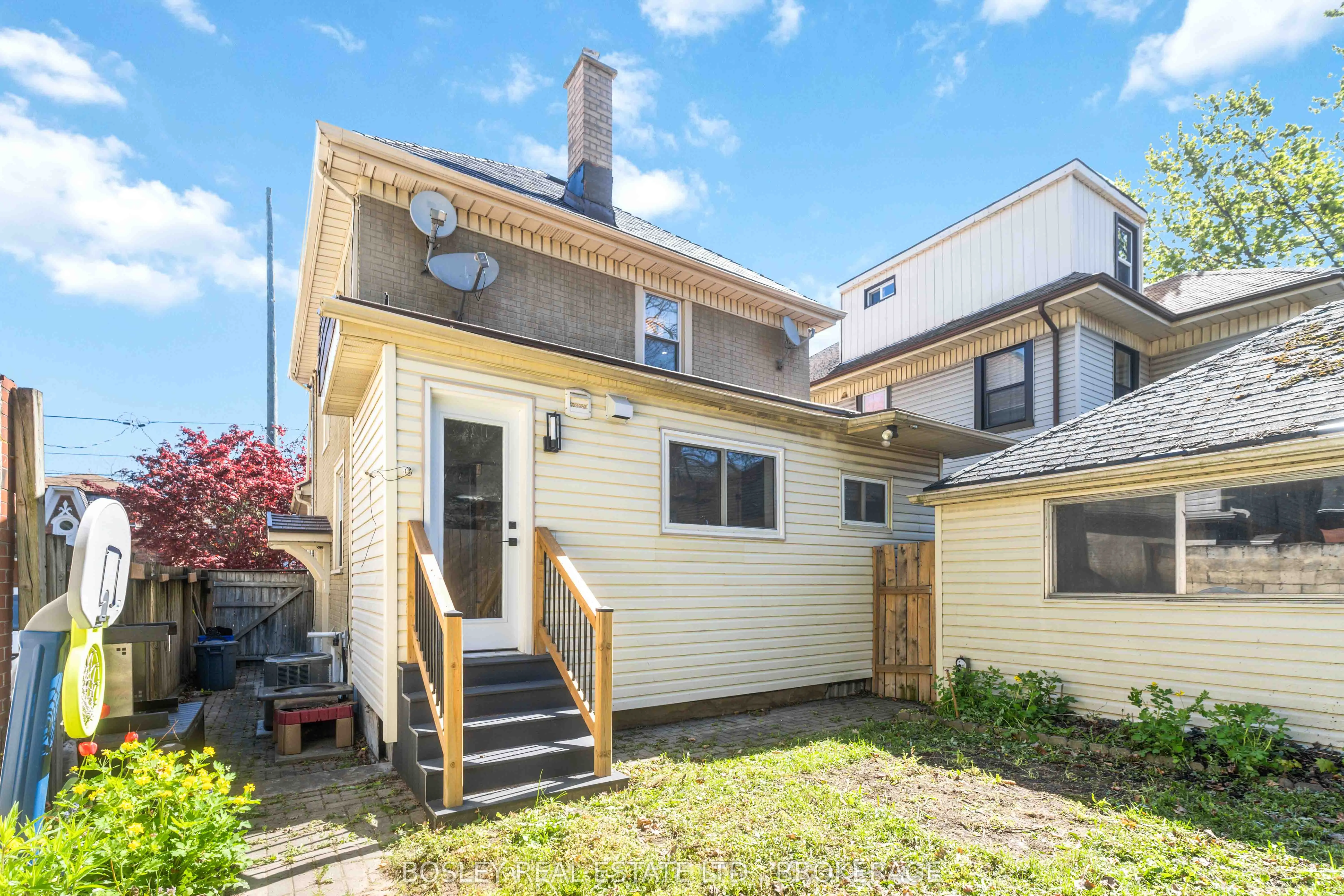 11 Gerrard Street