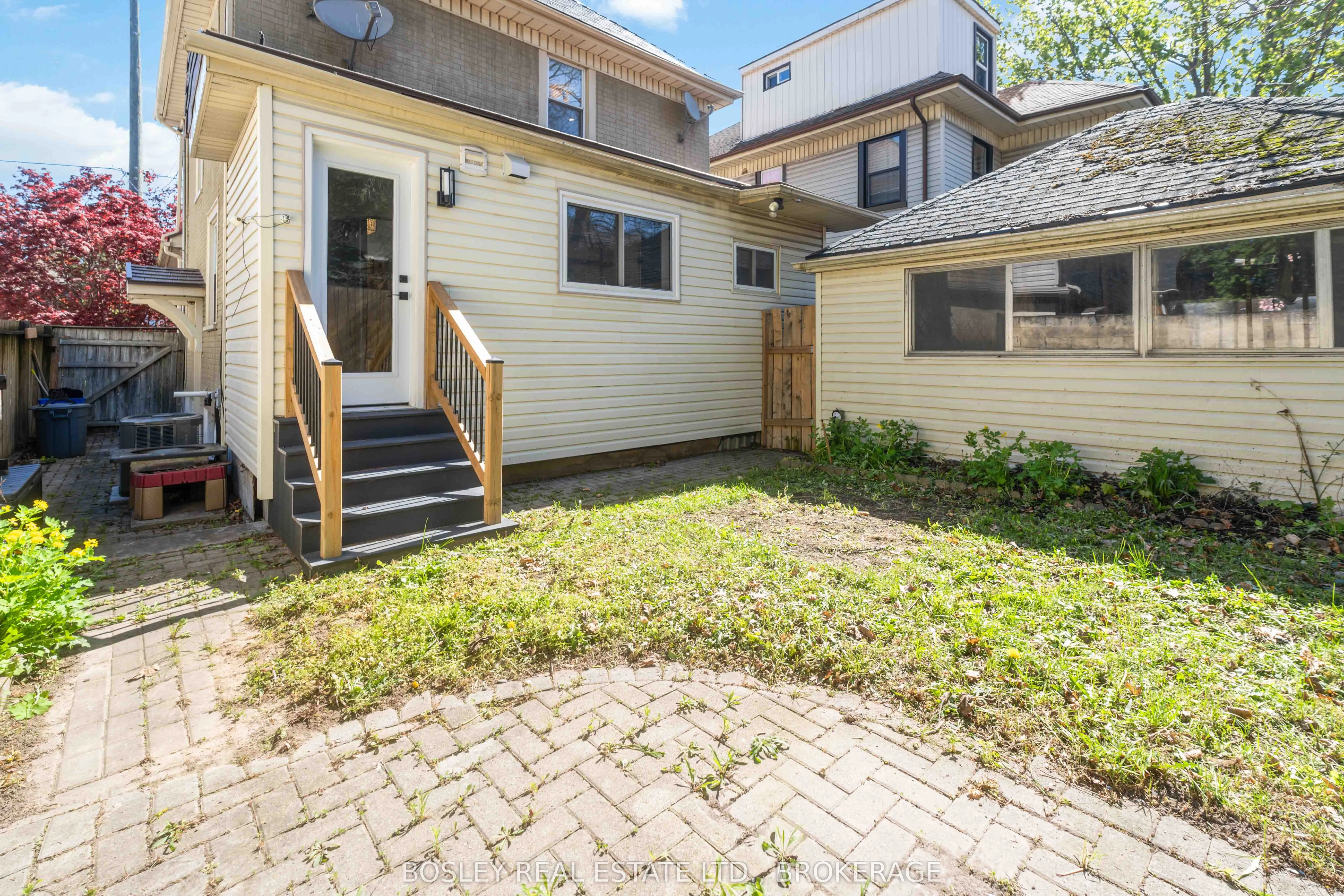11 Gerrard Street