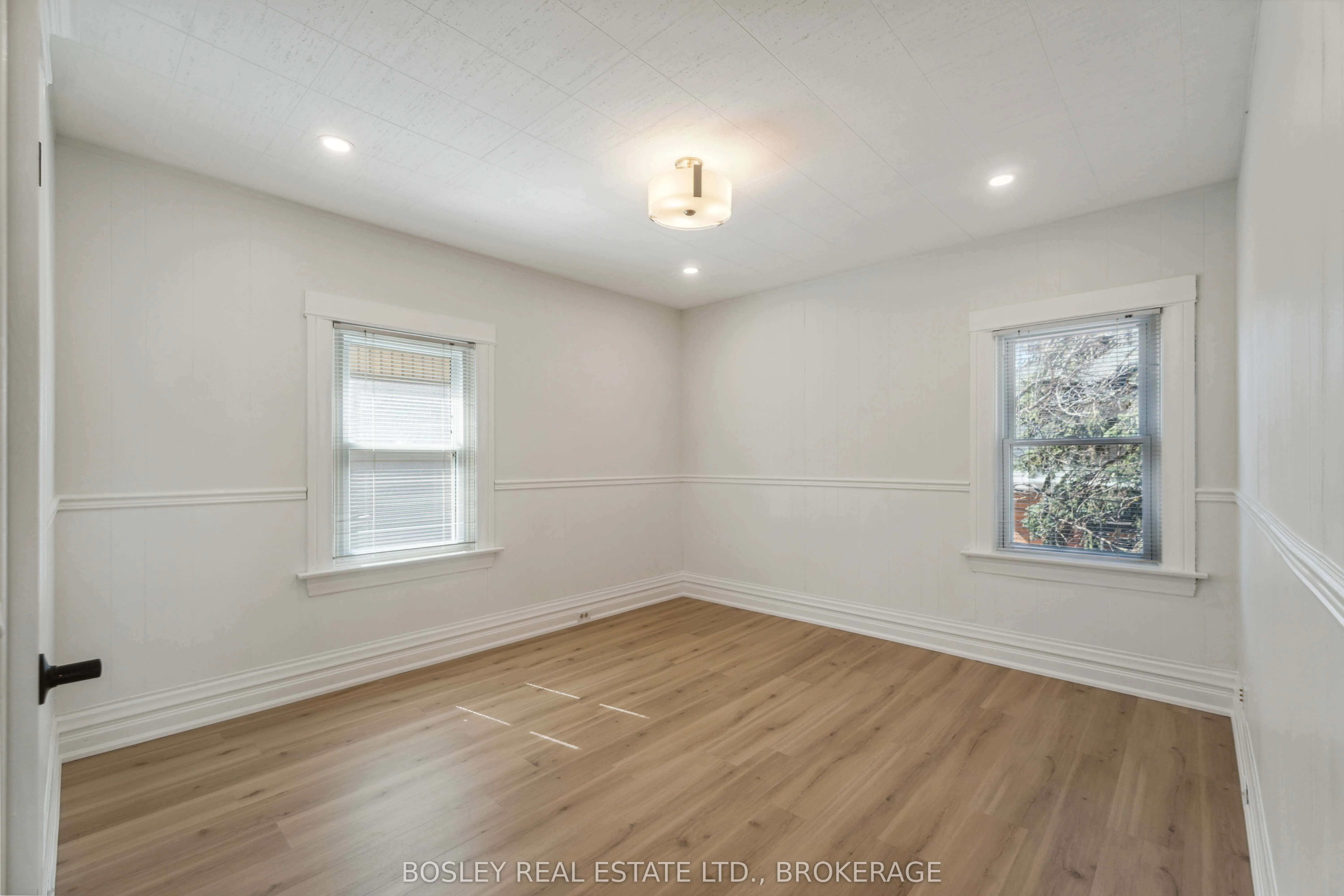 11 Gerrard Street