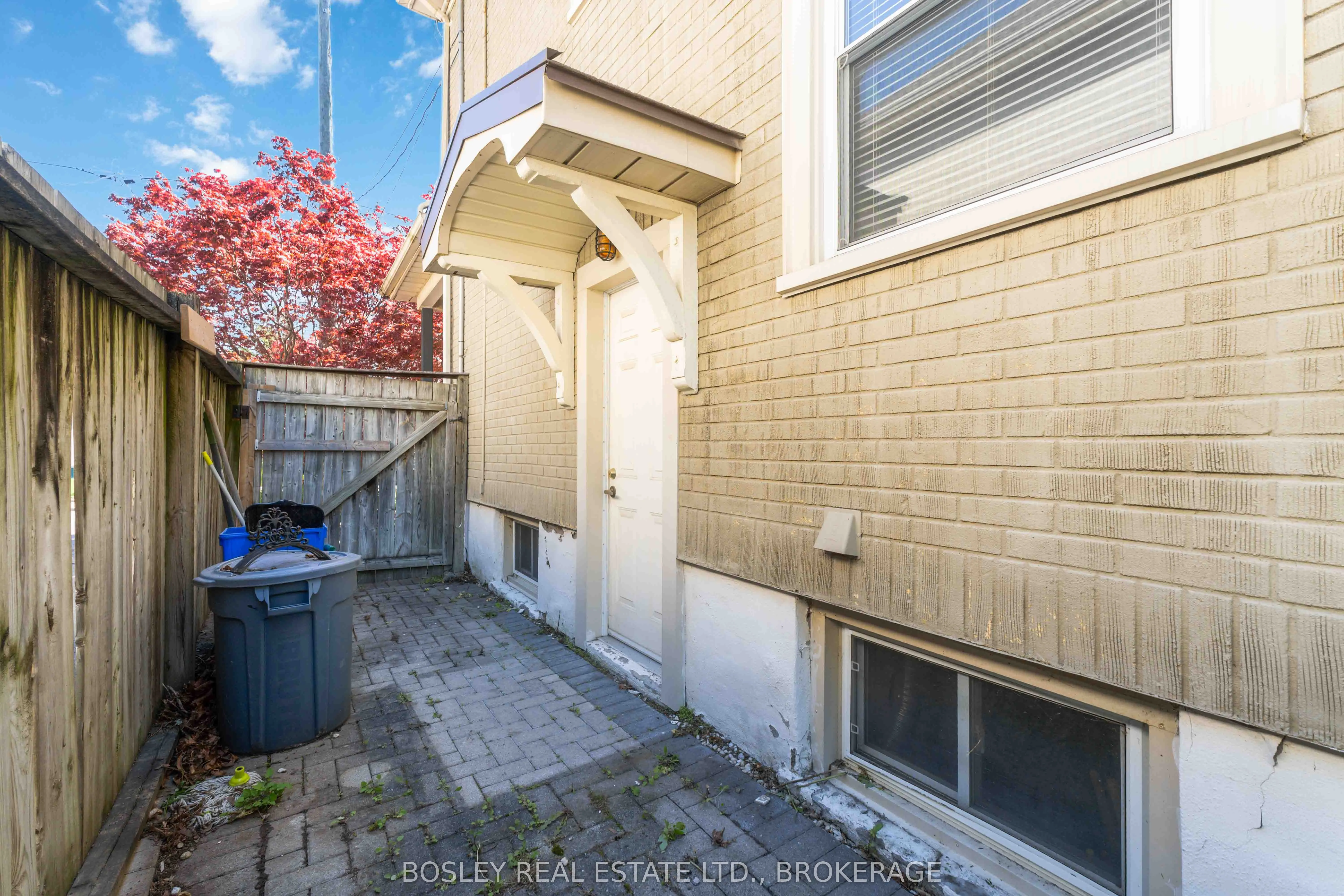 11 Gerrard Street