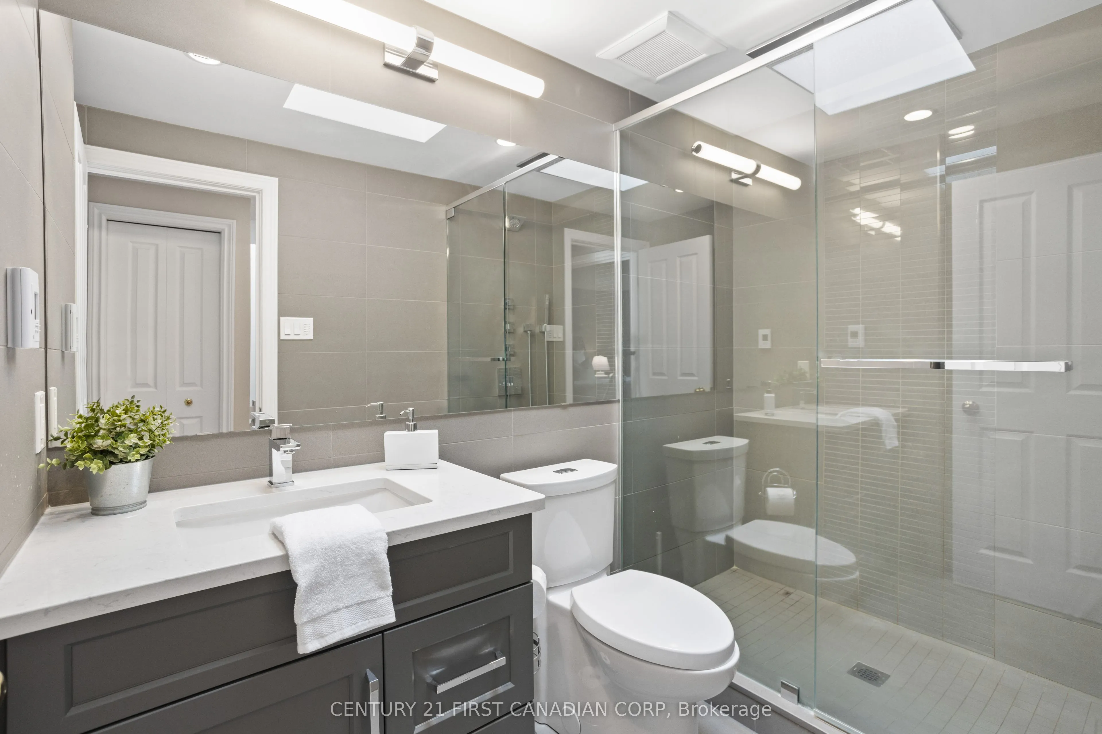 1399 Commissioners Road W, #30
