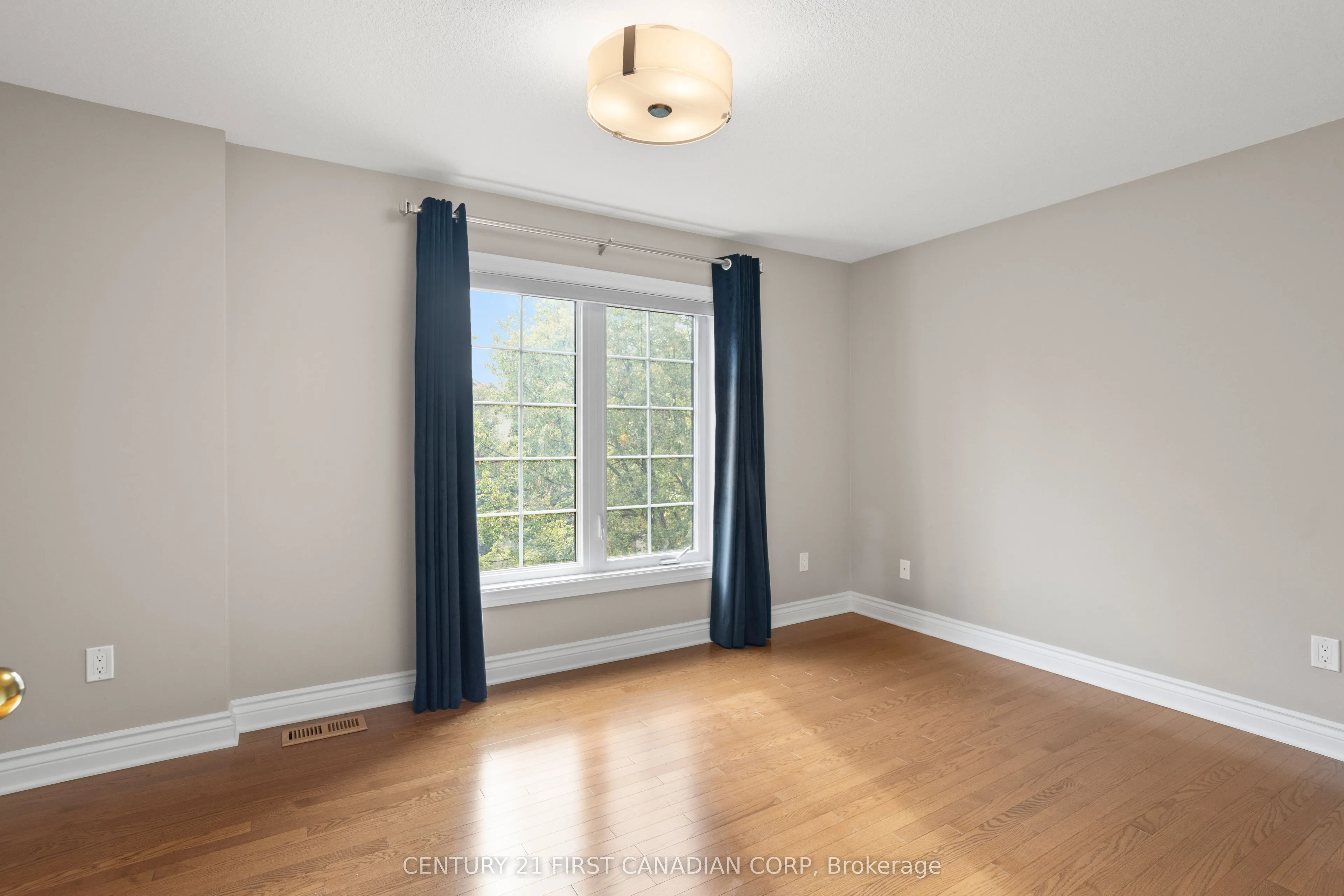 1399 Commissioners Road W, #30