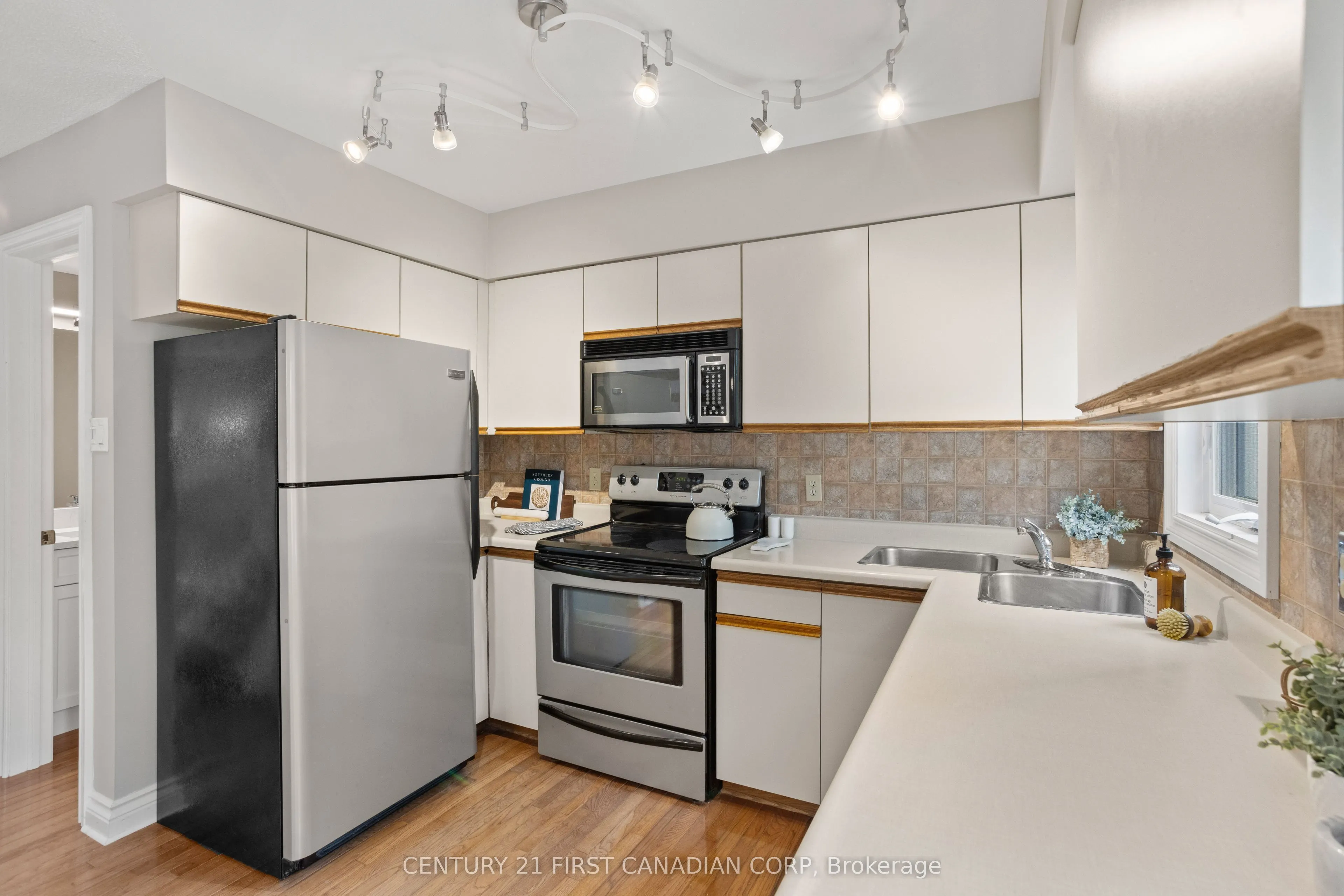 1399 Commissioners Road W, #30