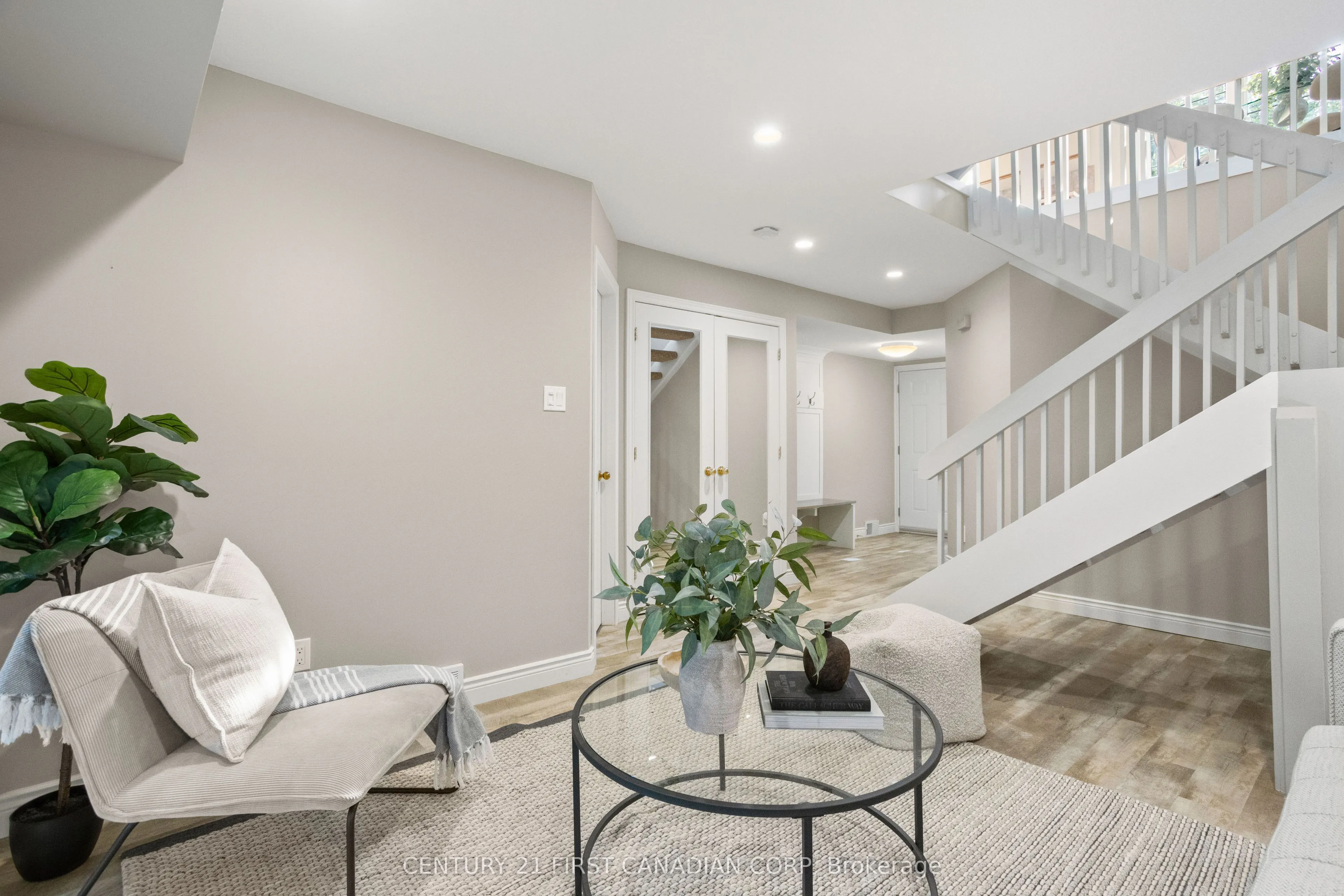1399 Commissioners Road W, #30
