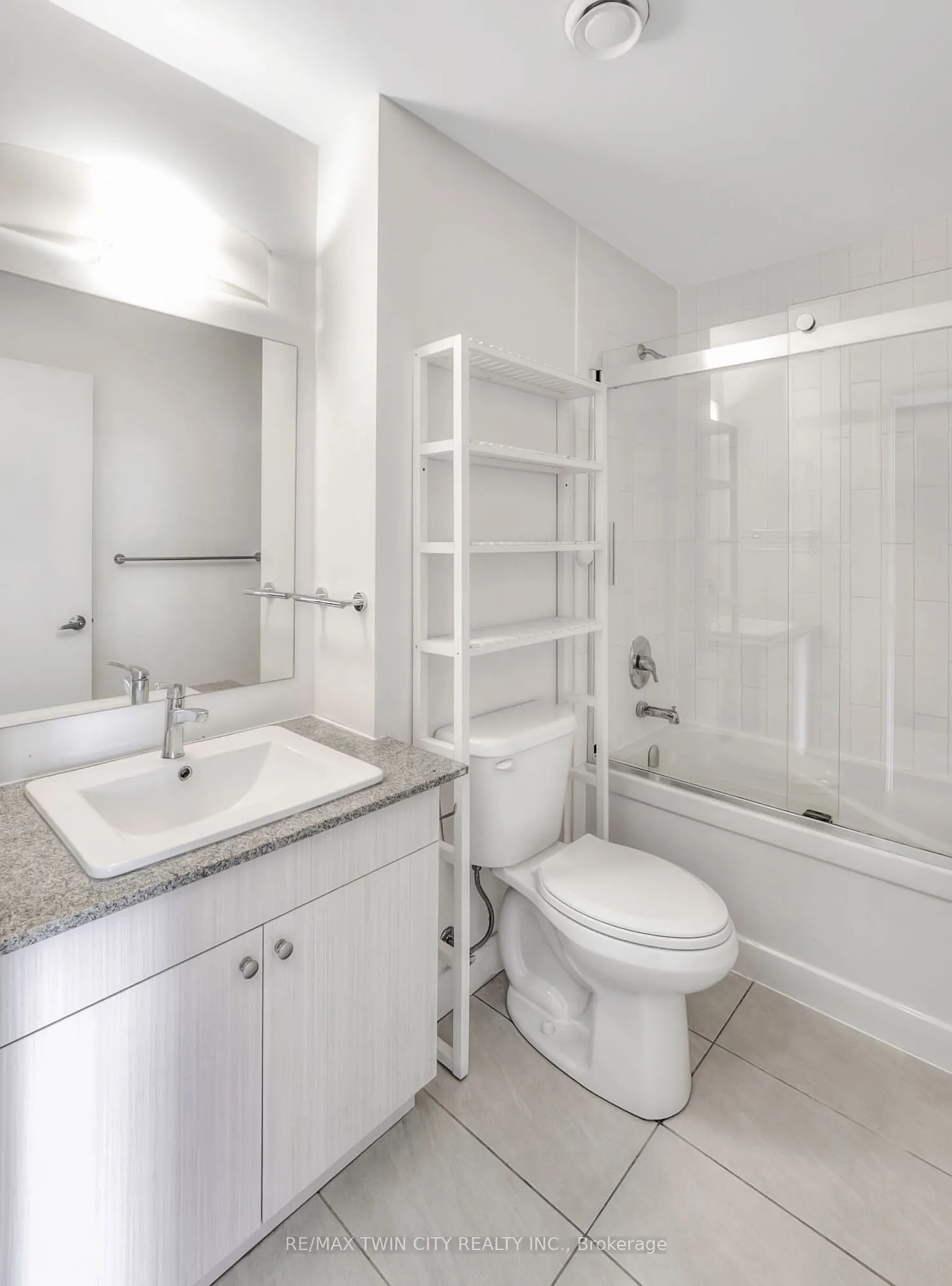 100 Garment Street, #1406