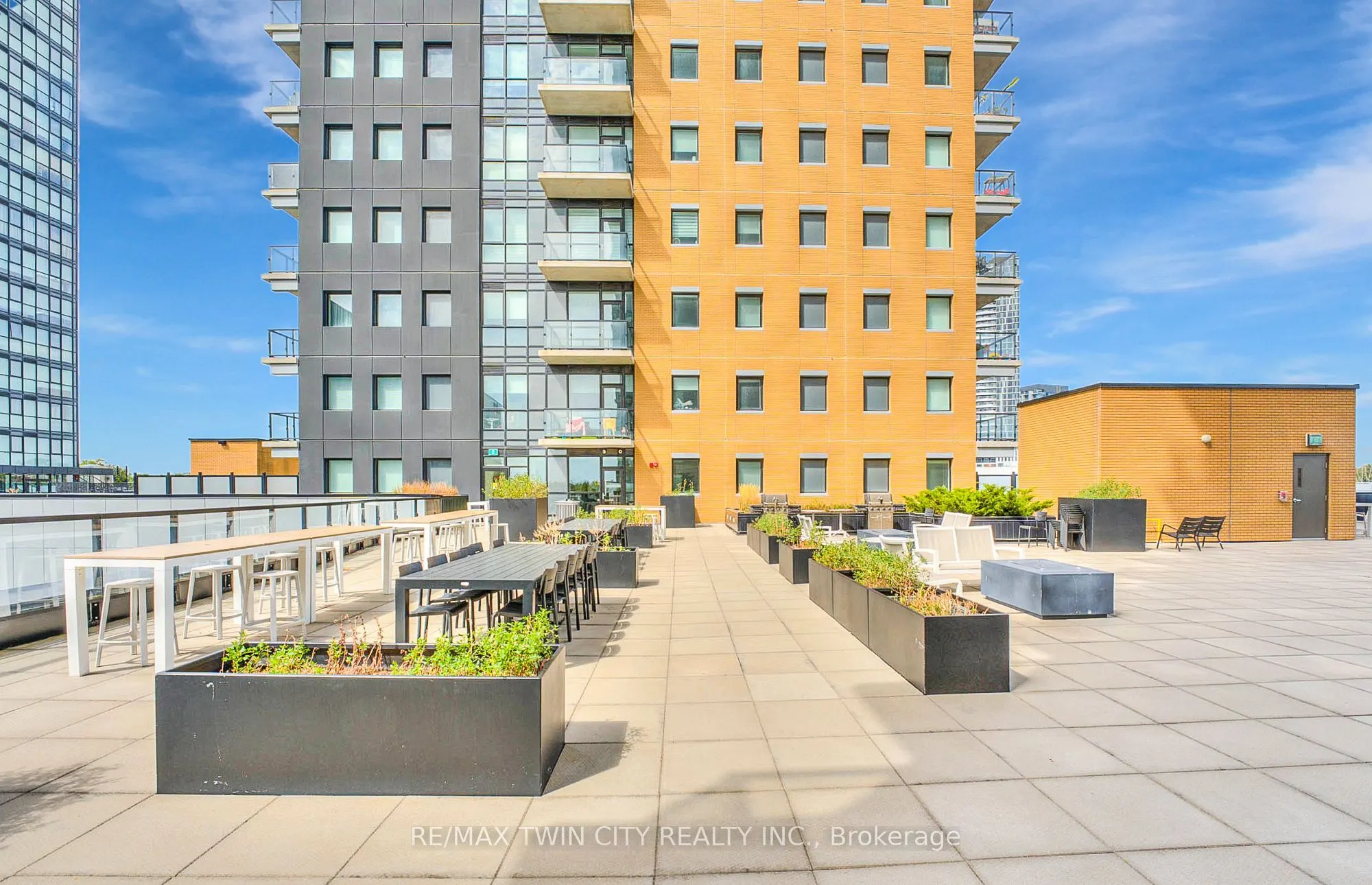 100 Garment Street, #1406