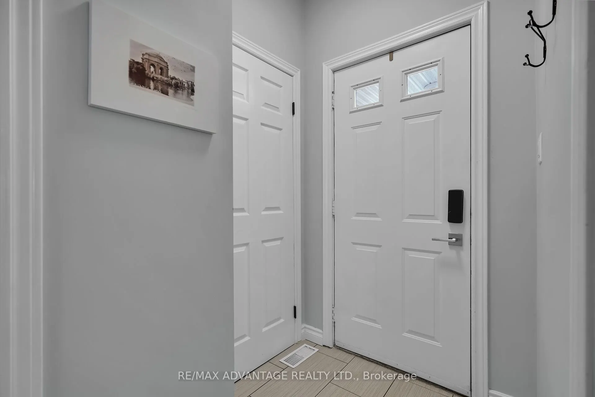 1415 Commissioners Road W, #14
