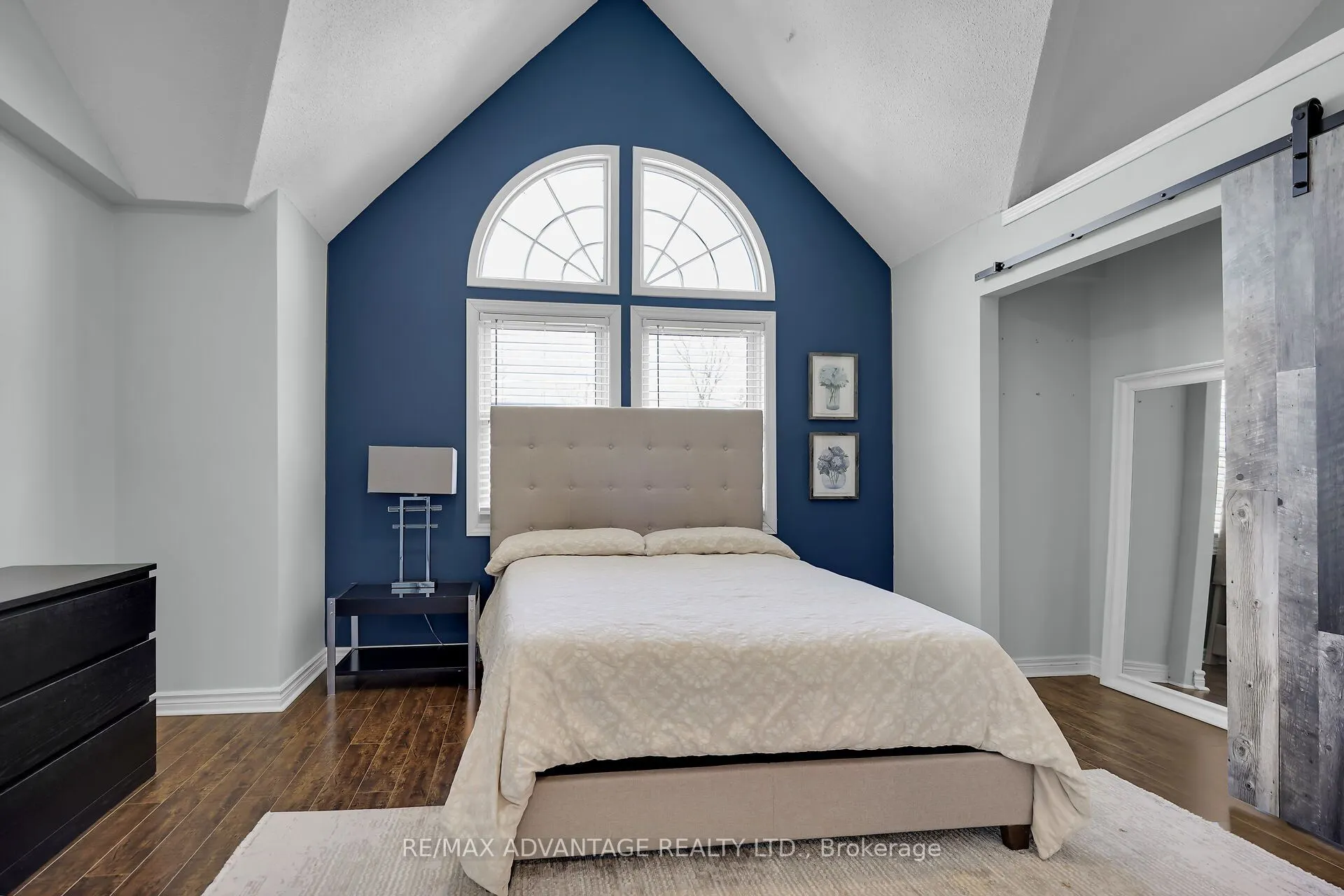 1415 Commissioners Road W, #14