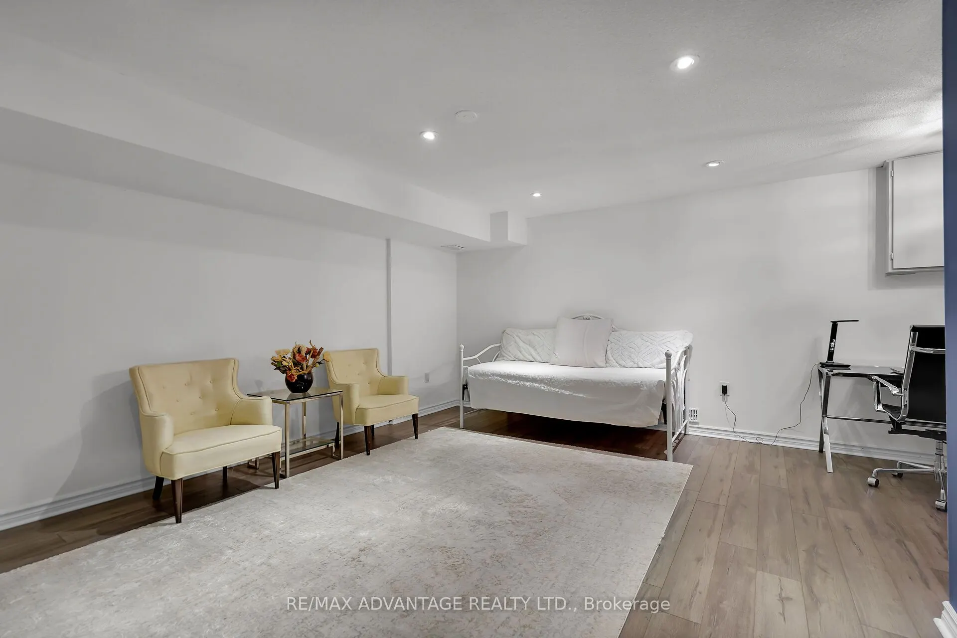 1415 Commissioners Road W, #14