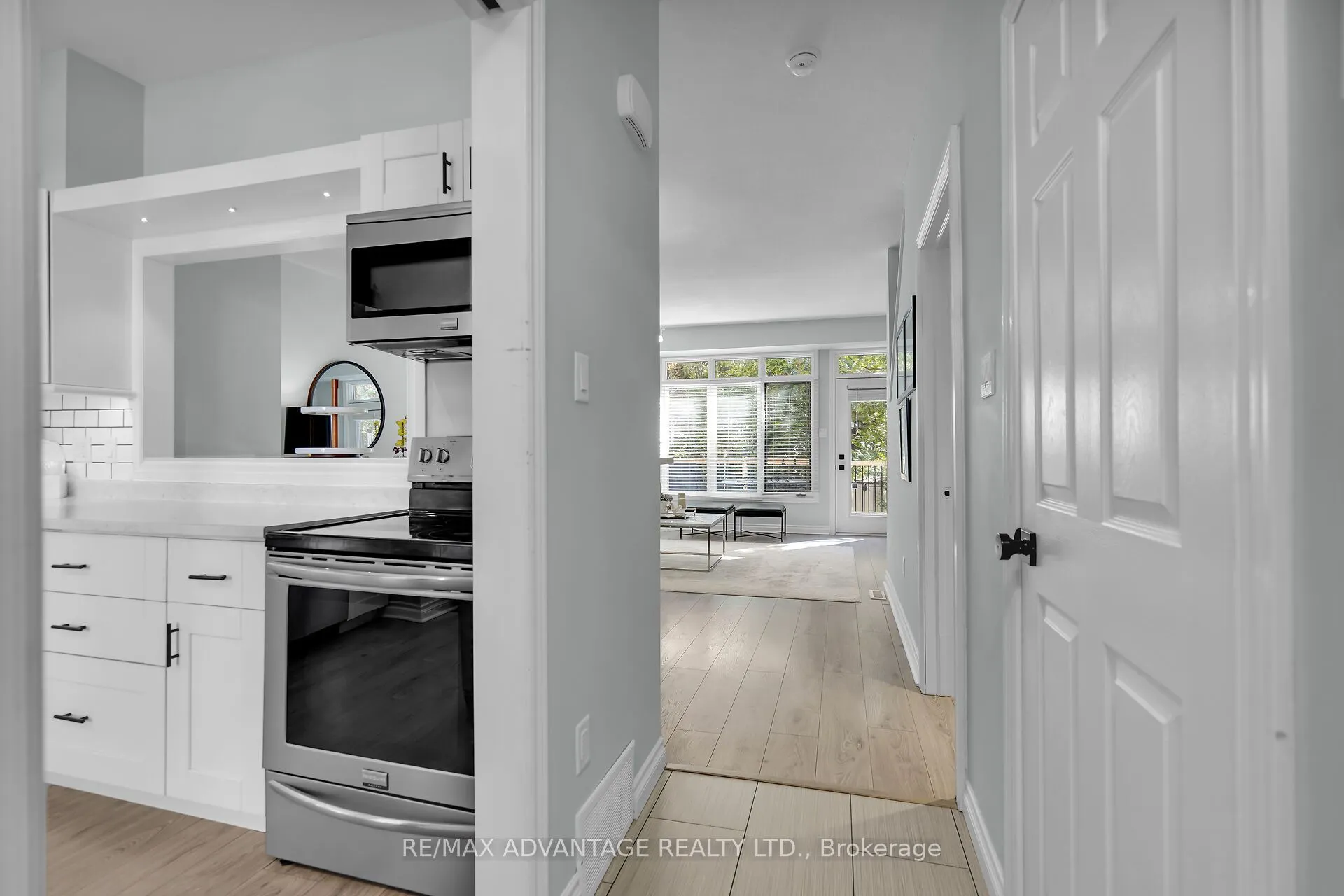 1415 Commissioners Road W, #14
