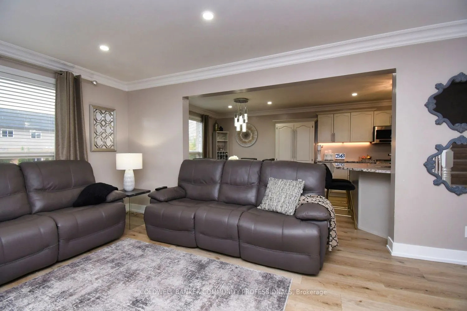 159 Thames Way