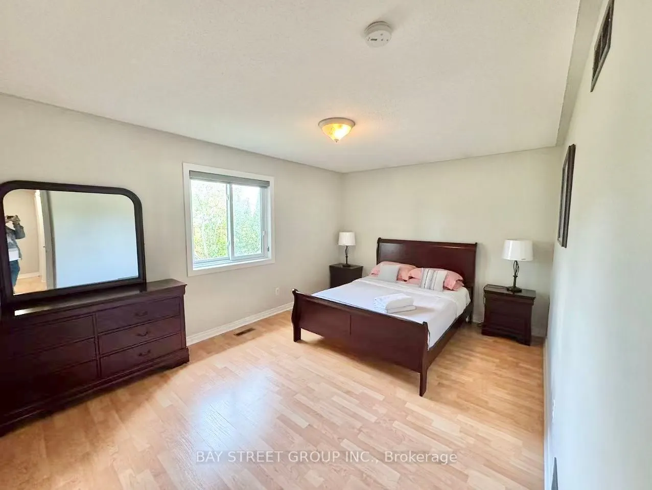 8189 Harvest Crescent
