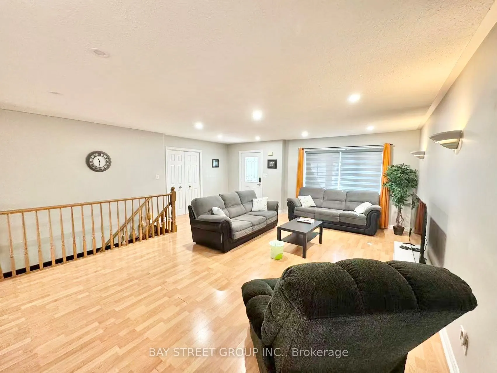 8189 Harvest Crescent