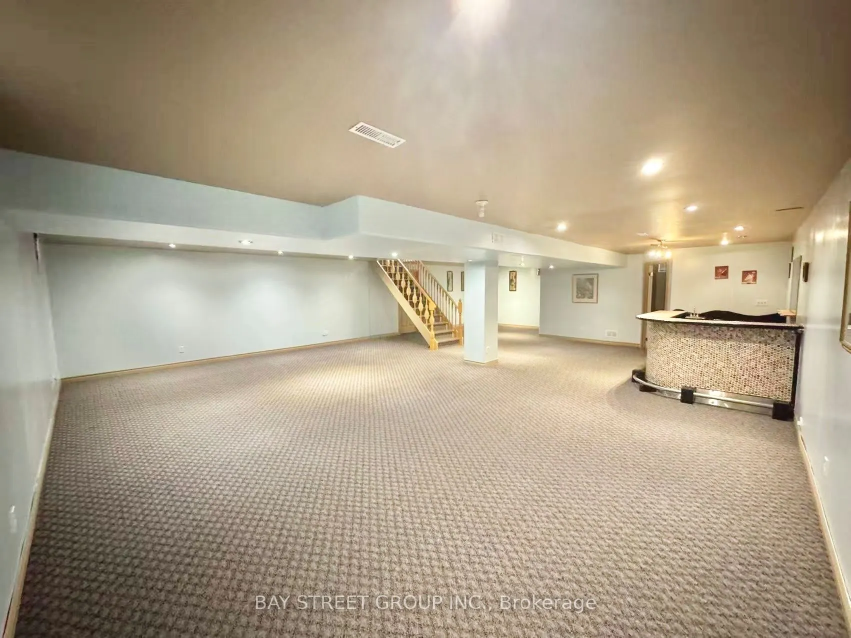 8189 Harvest Crescent