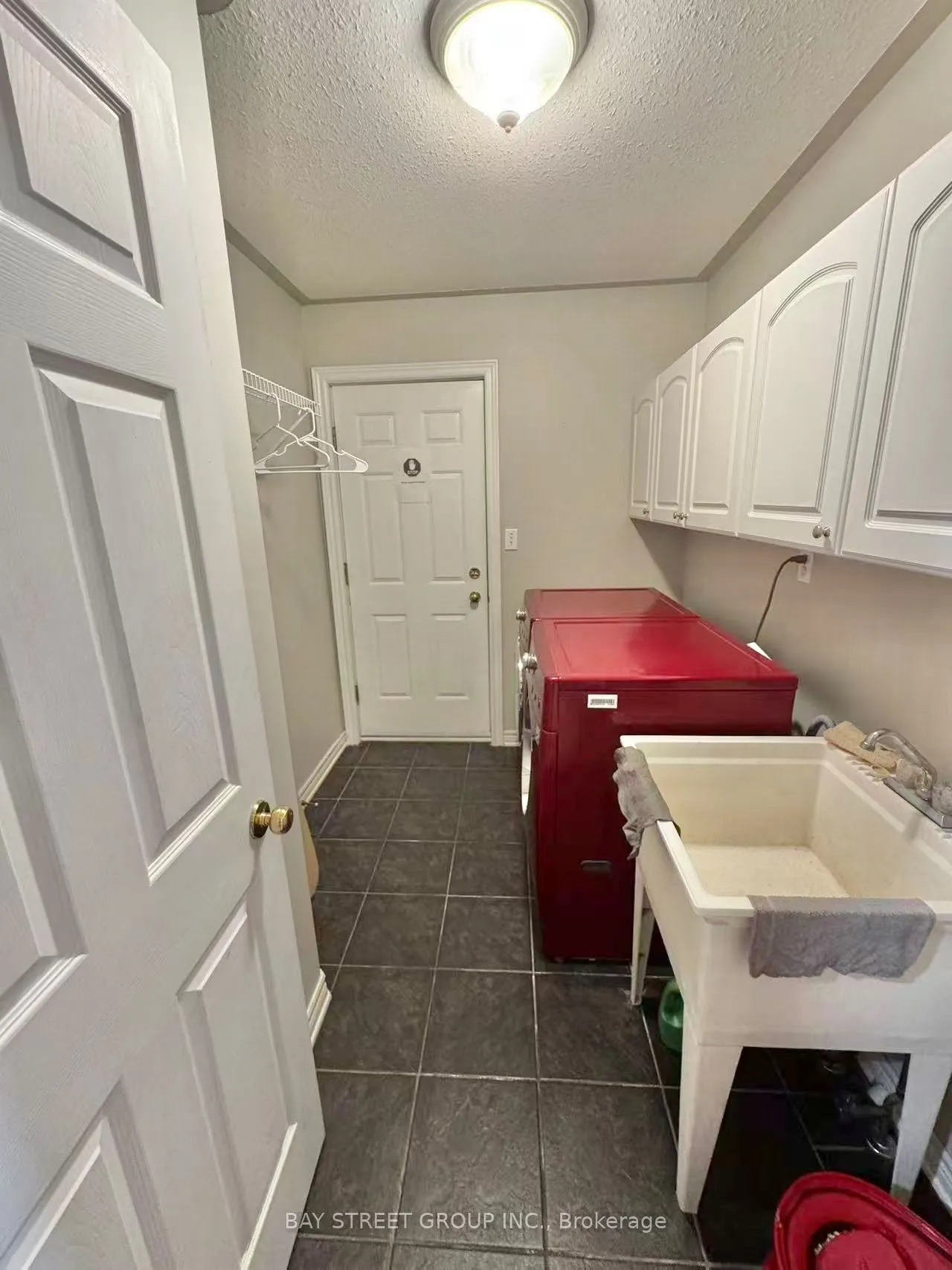 8189 Harvest Crescent