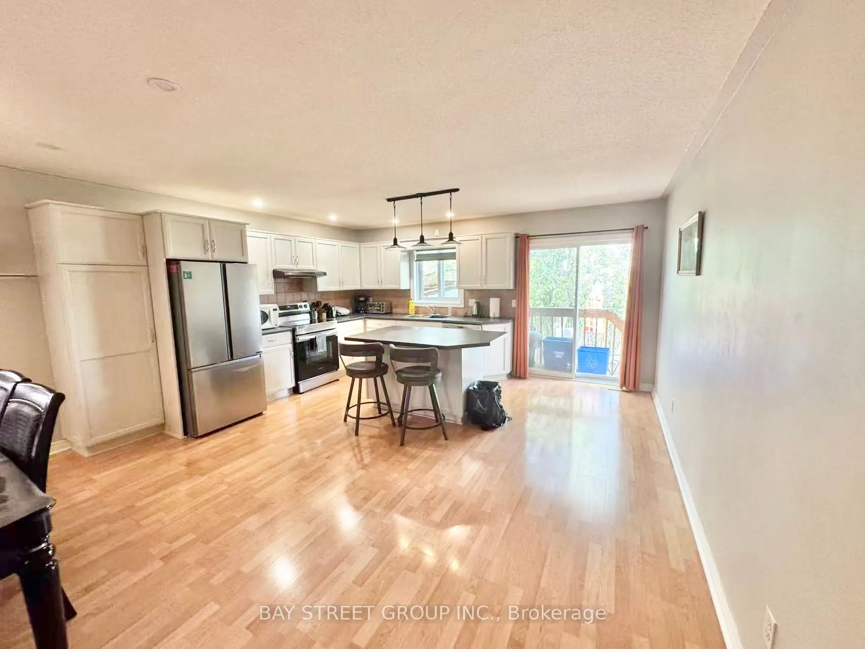8189 Harvest Crescent