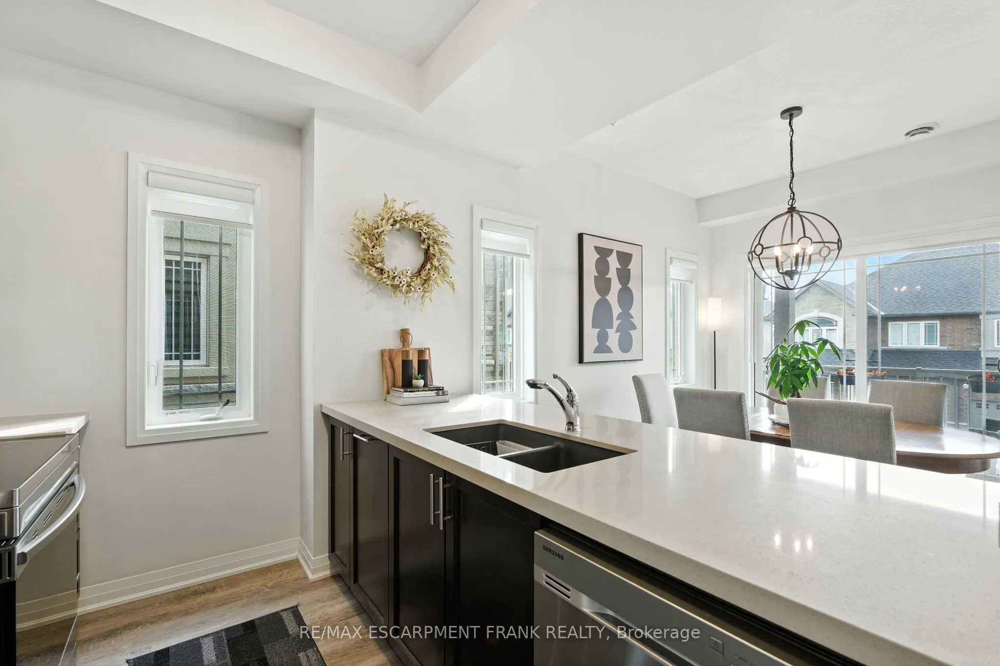 9 Laguna Village Crescent