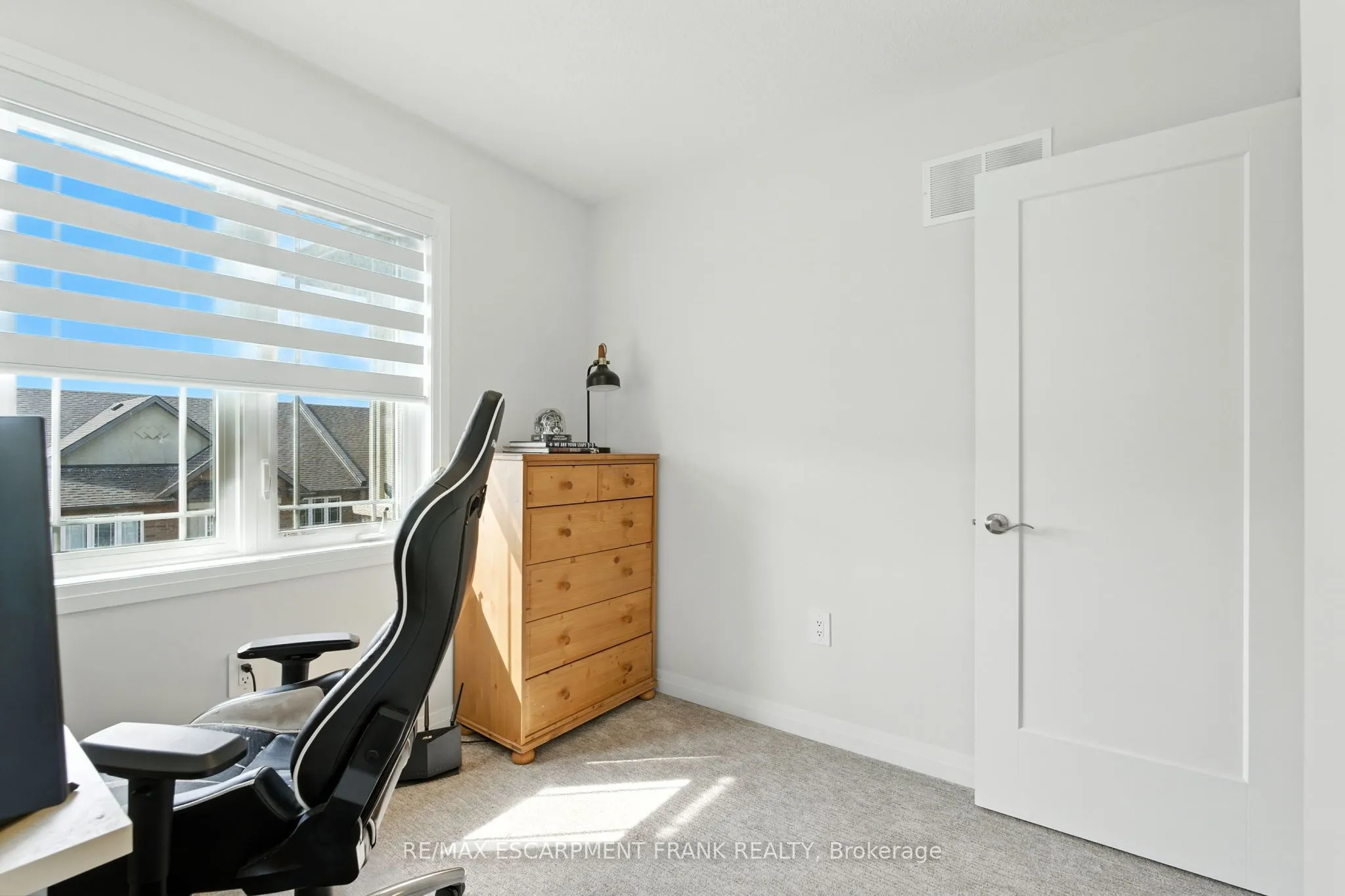 9 Laguna Village Crescent